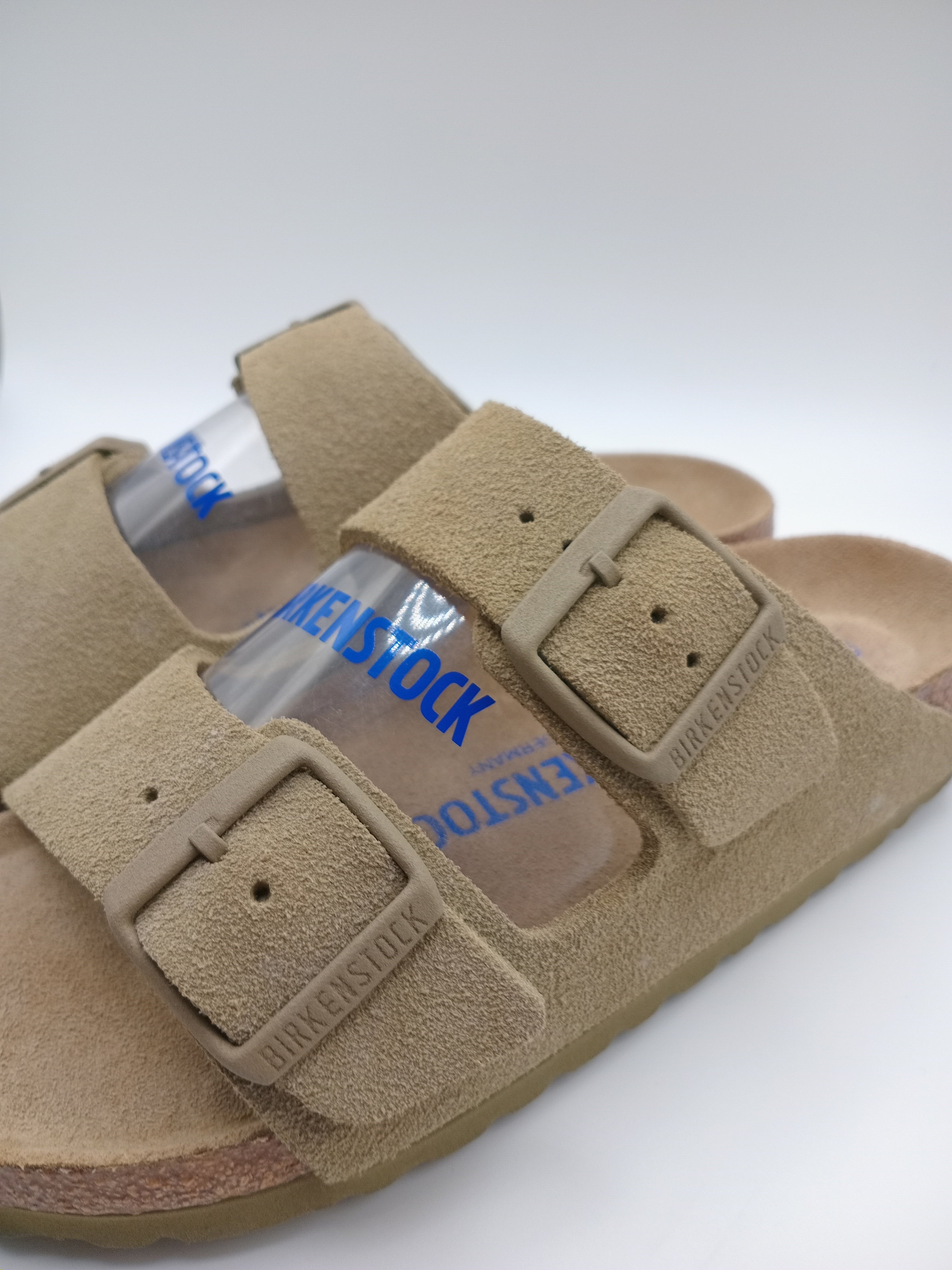 SANDÁLIA ARIZONA BS BIRKENSTOCK FADED KHAKI FIVELA CINZA COURO BEGE