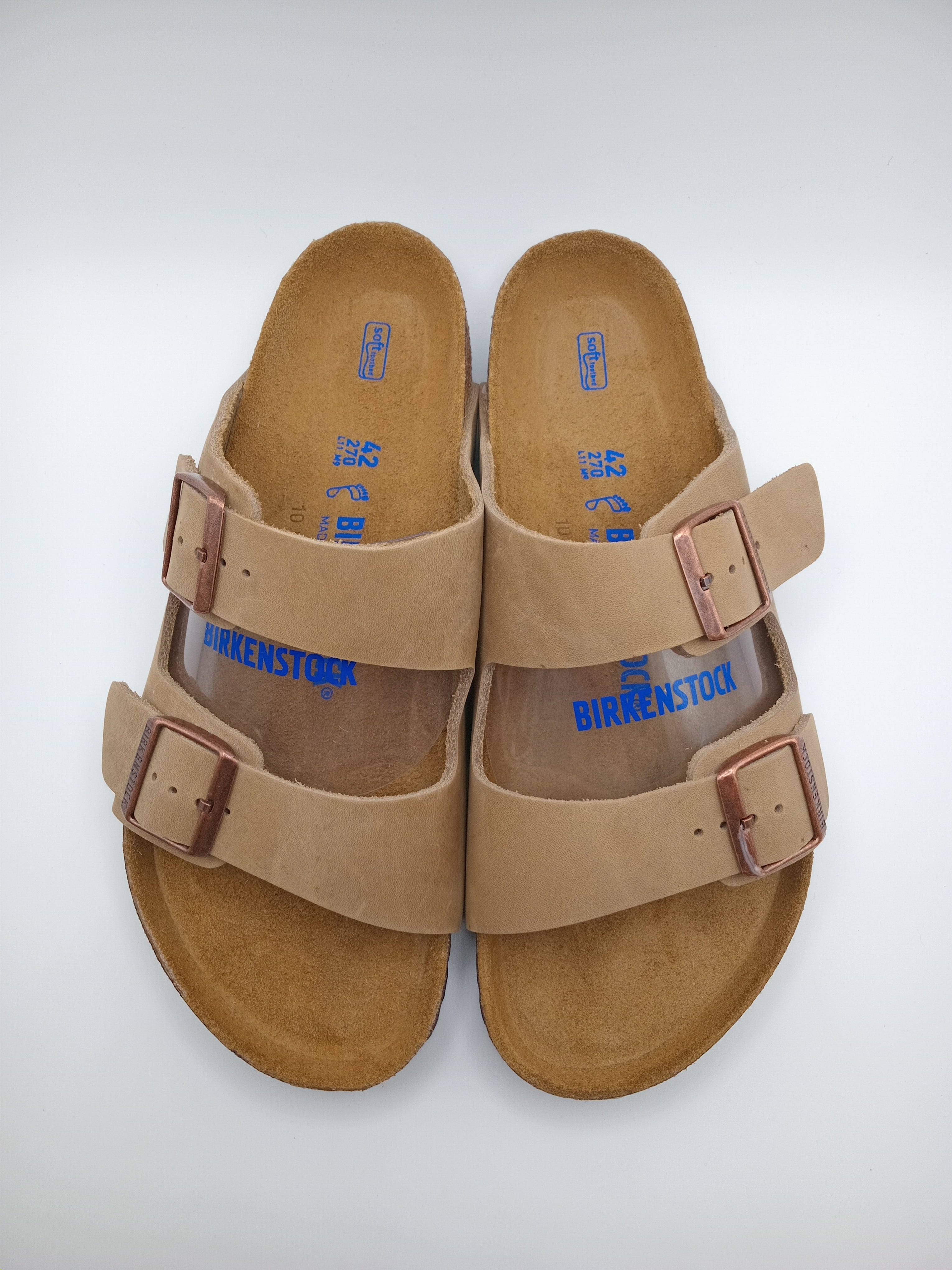 Sandálias Birkenstock Arizona Tabacco Brown de Camurça; Chinelos de Cortiça Ergonómicos com Fivelas de Cobre Ajustáveis para Mulher e Homem