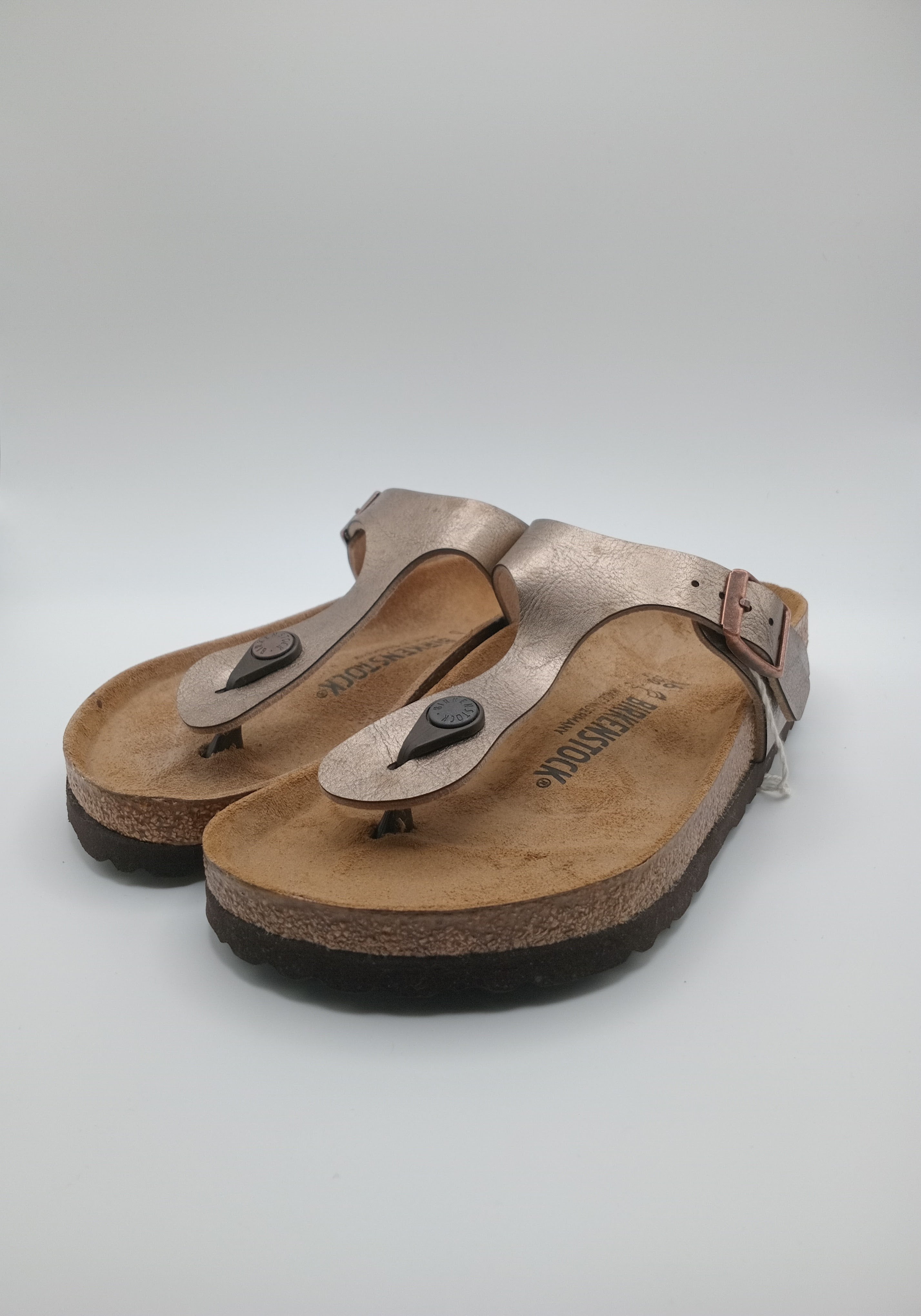 SANDÁLIA GIZEH BS BIRKENSTOCK GRACEFUL TAUPE FIVELA COBRE COURO BRONZE ACETINADO EFEITO COBRA