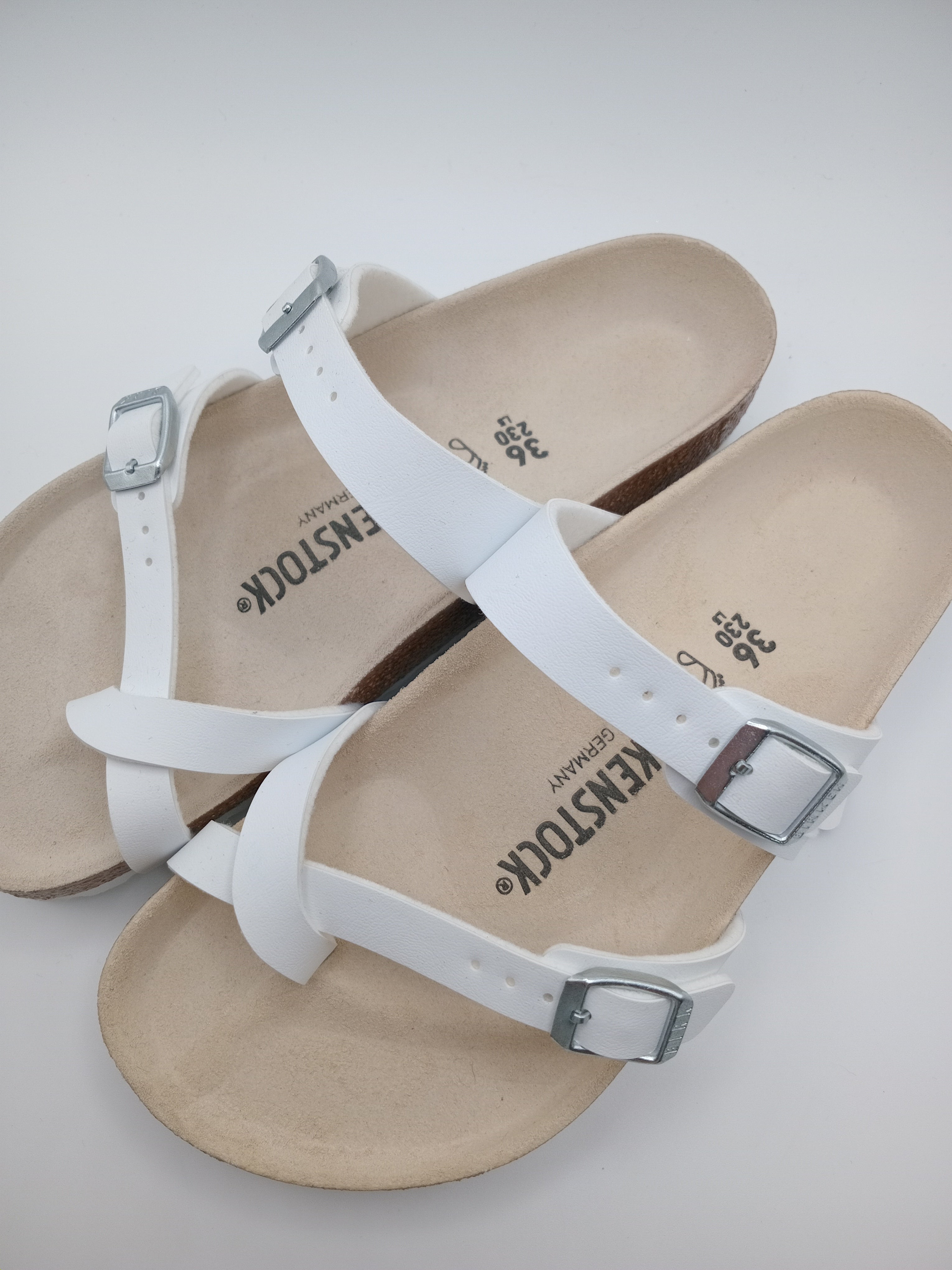 SANDÁLIA MAYARI BIRKENSTOCK WHITE FIVELA PRATA COURO BRANCO