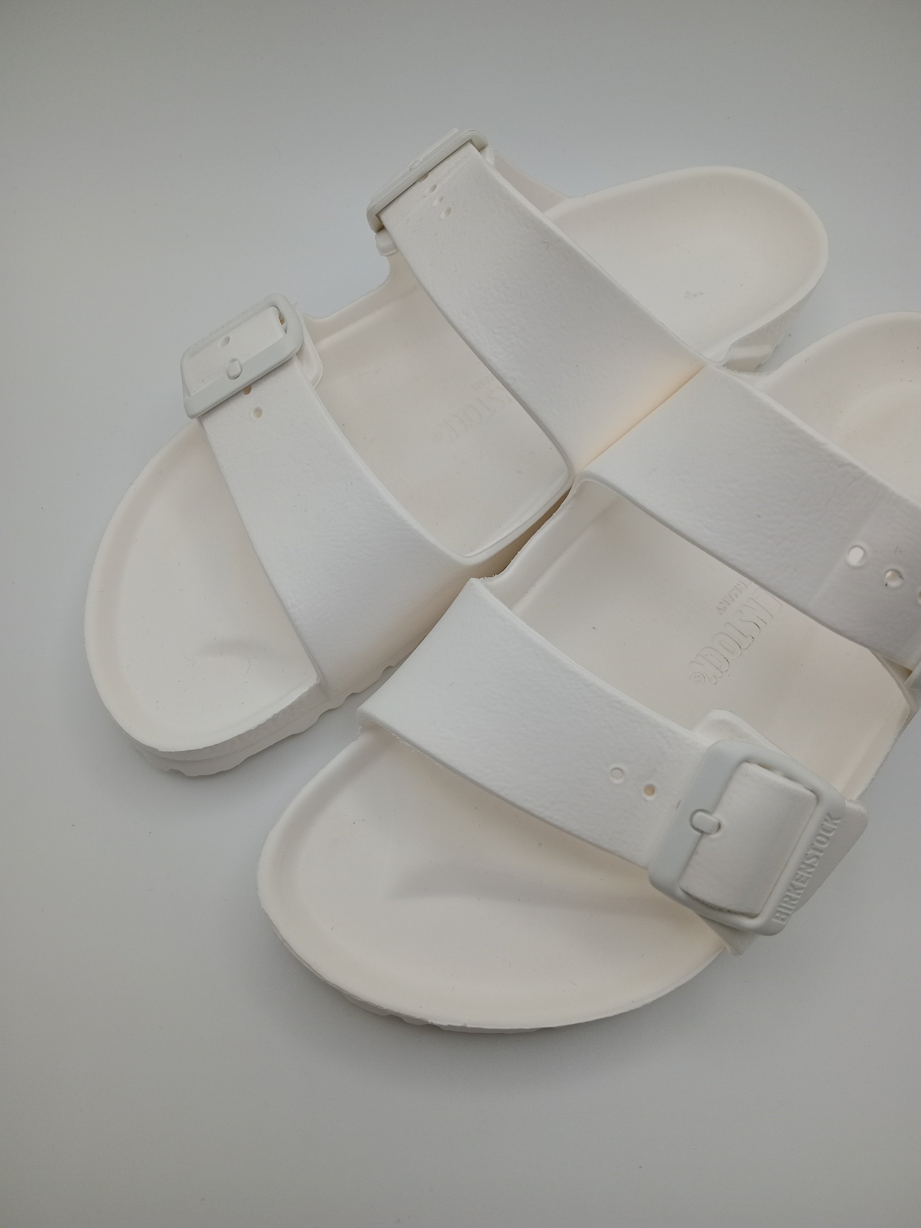 SANDÁLIA ARIZONA EVA BIRKENSTOCK WHITE FIVELA BRANCA PLÁSTICO BRANCO