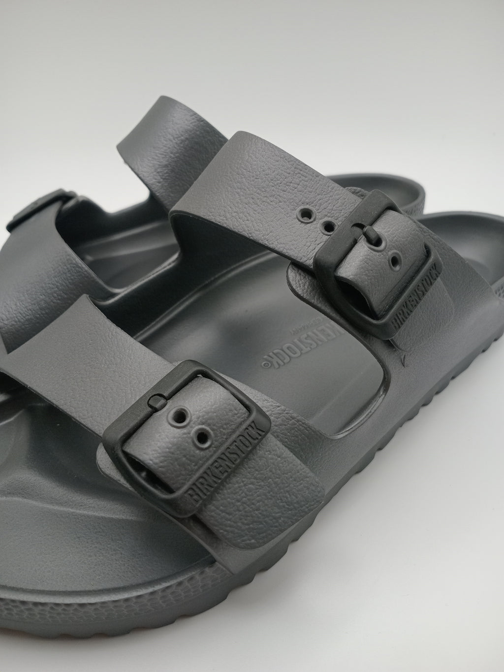 SANDÁLIA ARIZONA EVA BIRKENSTOCK GRAY FIVELA CINZA PLÁSTICO ASFALTO