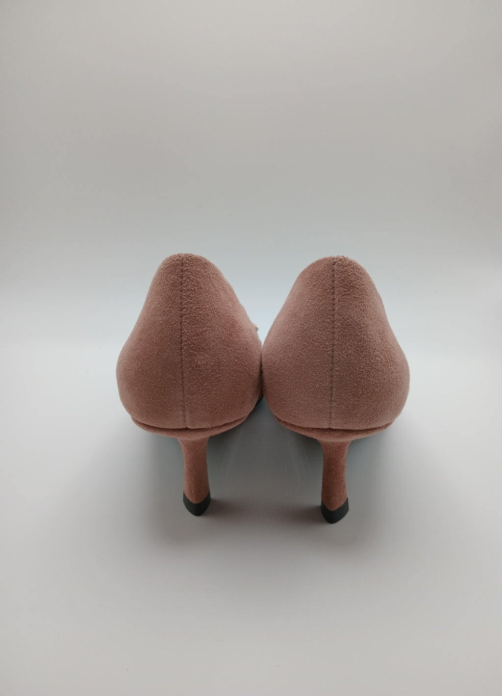 SALTO SCARPIN BIBI LOU NUDE ROSE COURO APLICAÇÃO DOURADA BRILHO