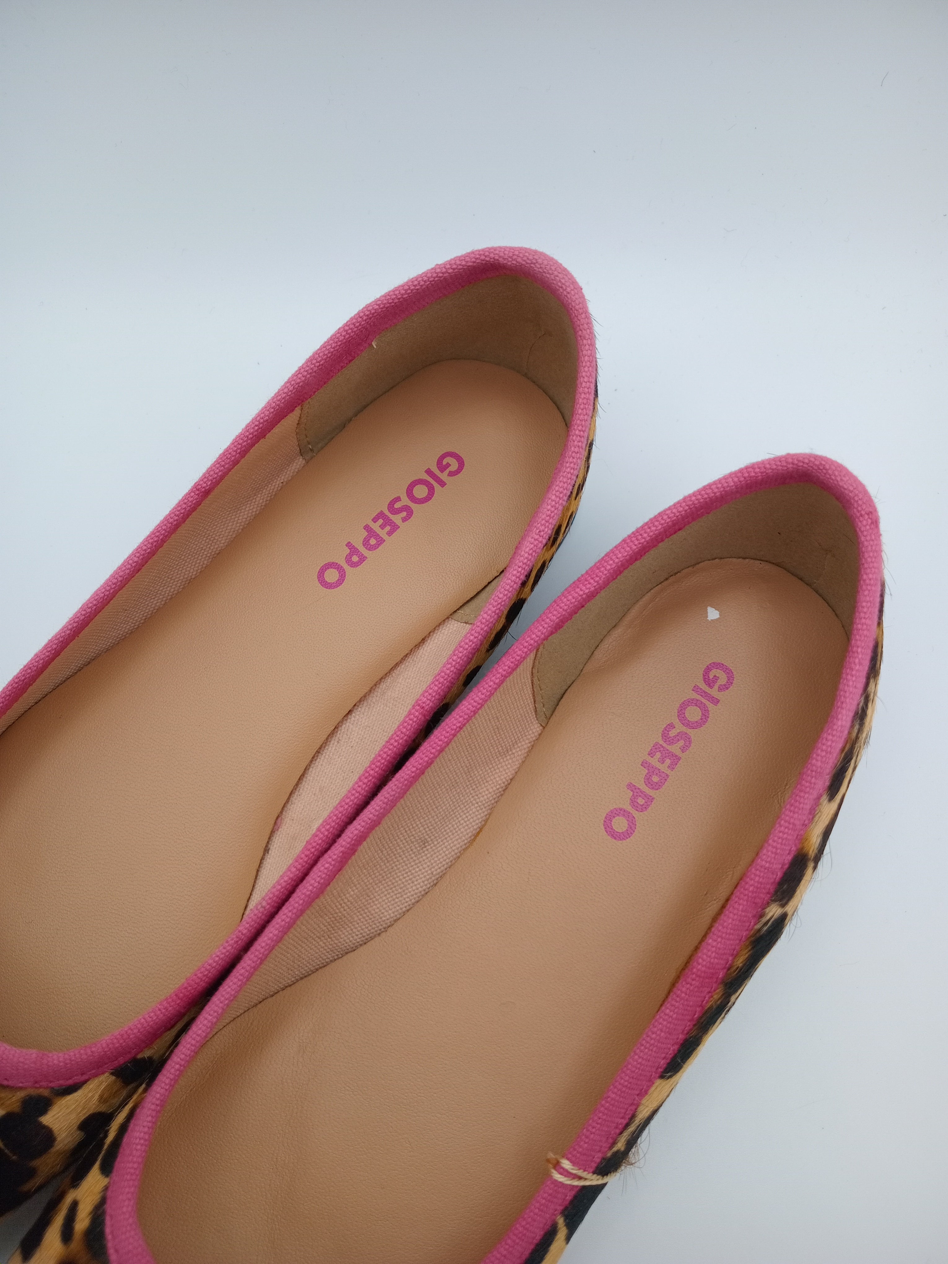 SABRINA GIOSEPPO ONÇA ROSA PINK CASTANHO PRETO COURO ANIMAL PRINT APLICAÇÃO DIAMANTE ROSA