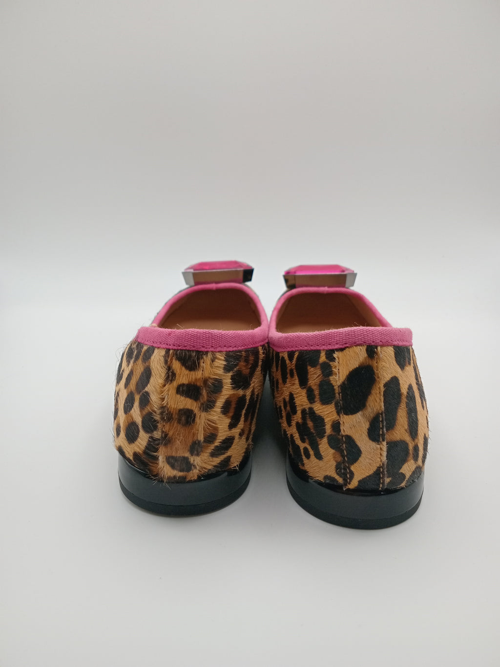 SABRINA GIOSEPPO ONÇA ROSA PINK CASTANHO PRETO COURO ANIMAL PRINT APLICAÇÃO DIAMANTE ROSA