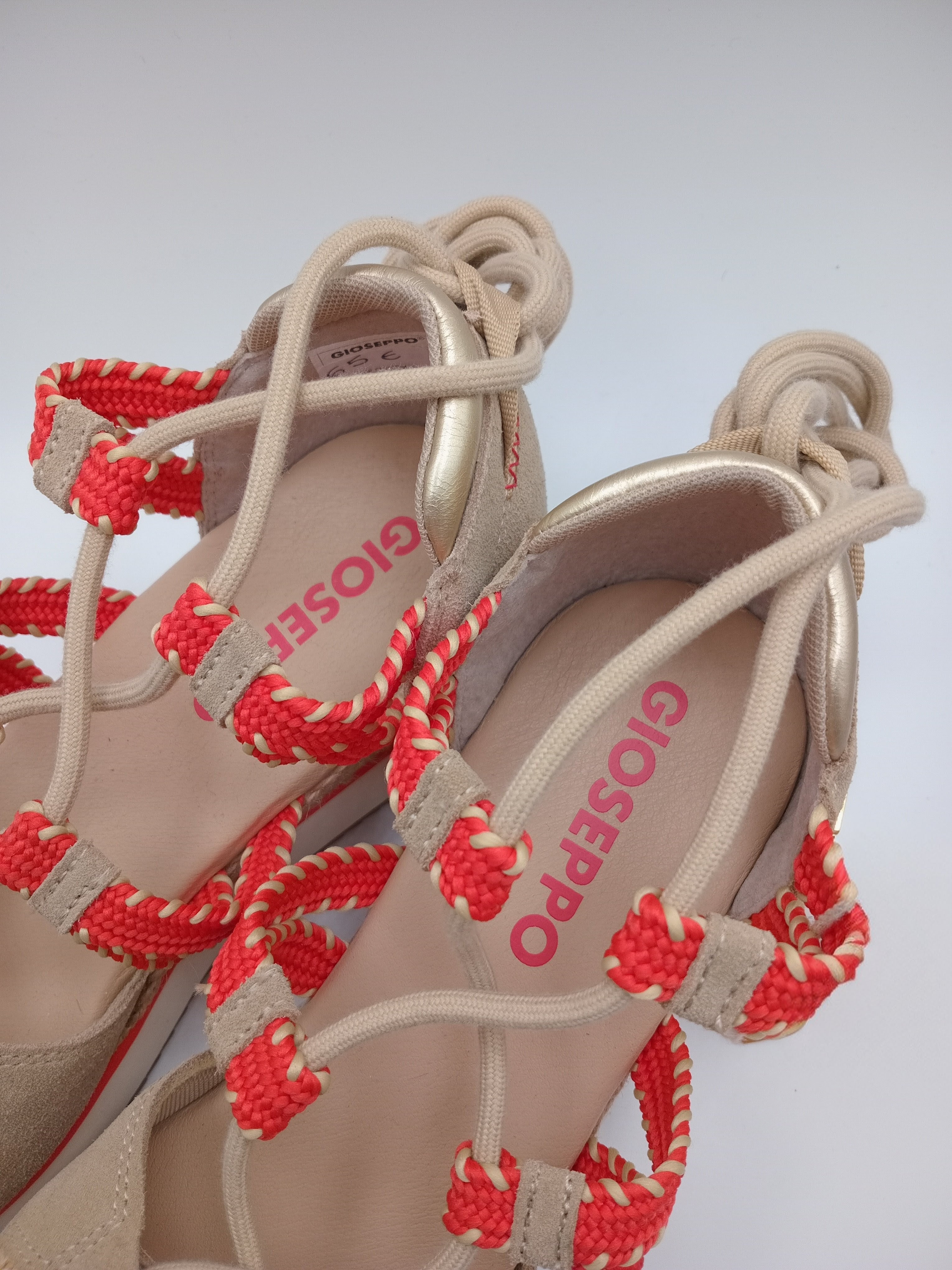 SALTO CUNHA GIOSEPPO BEGE COURO CORDAS AMARRAÇÃO