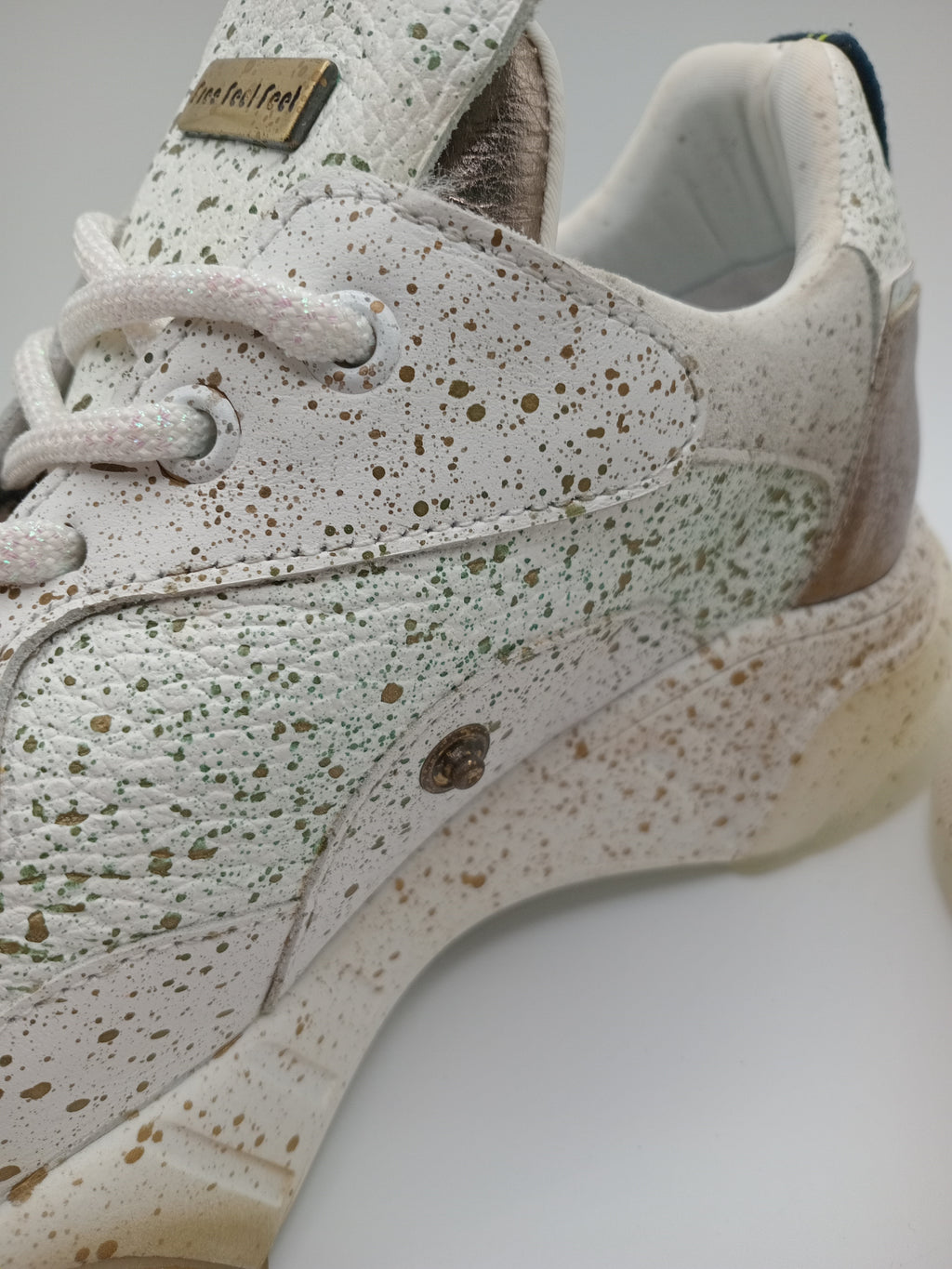 Ténis Femininos Free Feel Feet Chunky Decorados com Cristais e Pérolas, Sapatilhas de Luxo com Sola Plataforma Confortável e Detalhes Dourados