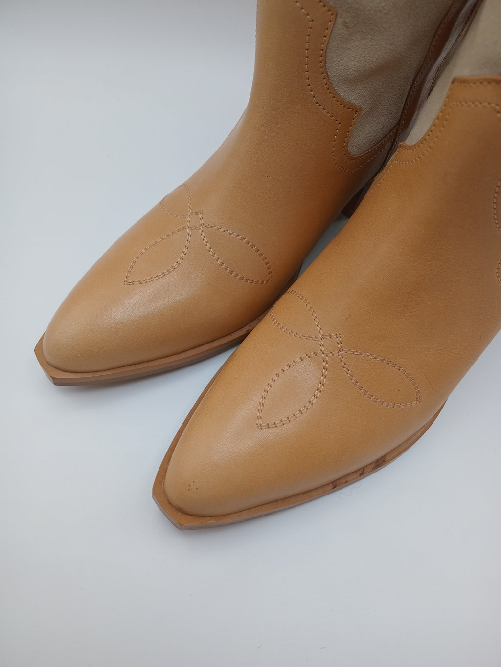 BOTA TEXANA BEAT SHOES BEGE COURO BICUDO