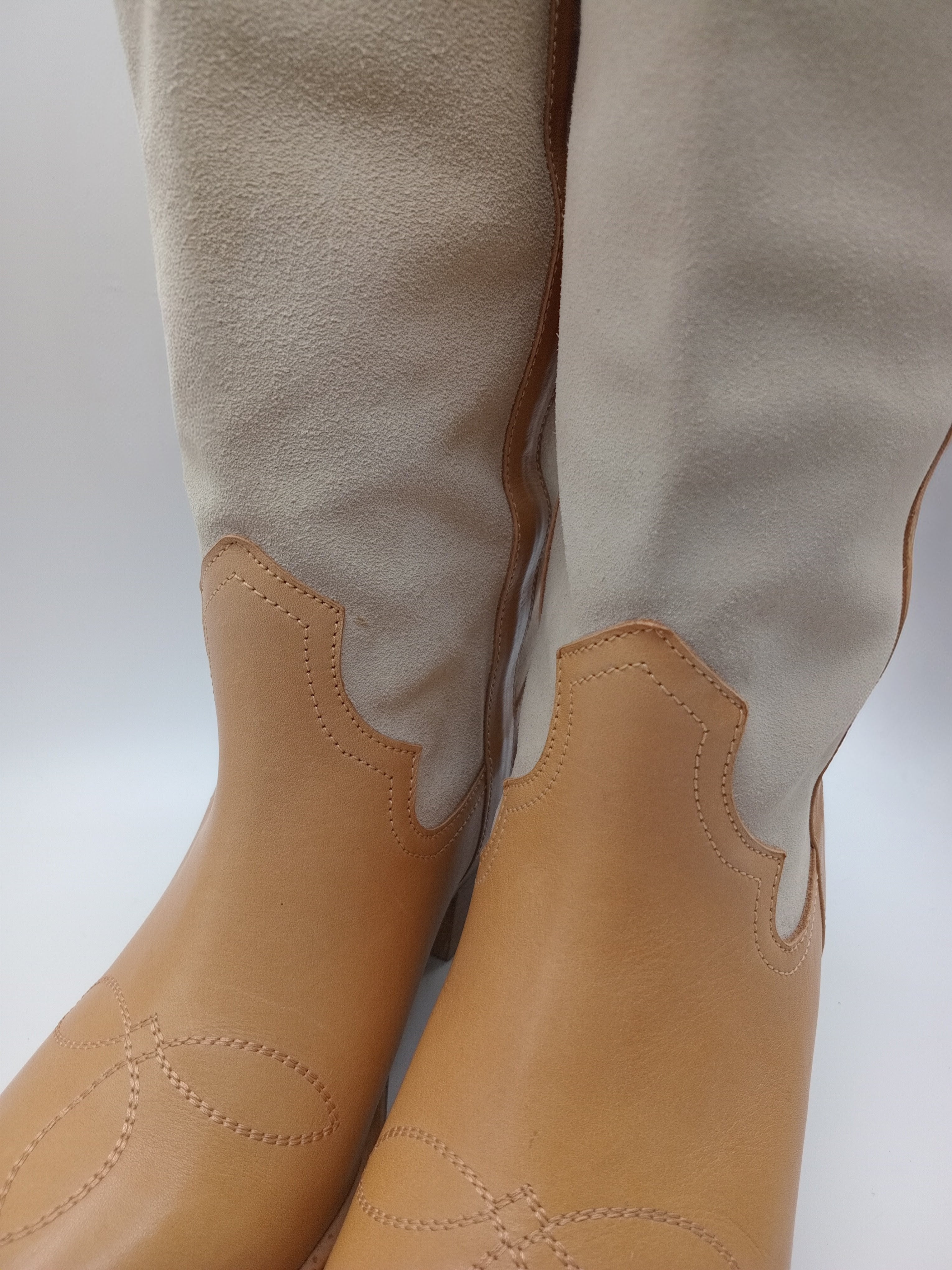 BOTA TEXANA BEAT SHOES BEGE COURO BICUDO