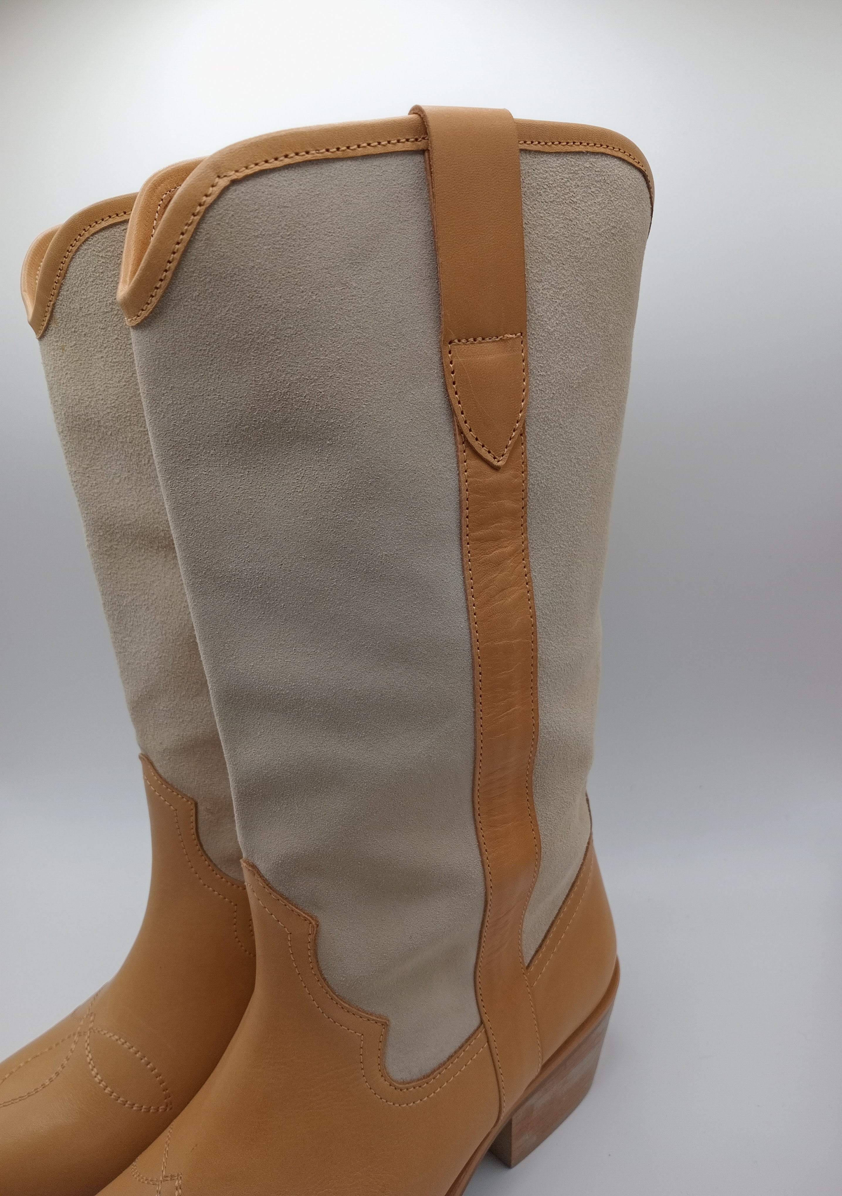 BOTA TEXANA BEAT SHOES BEGE COURO BICUDO