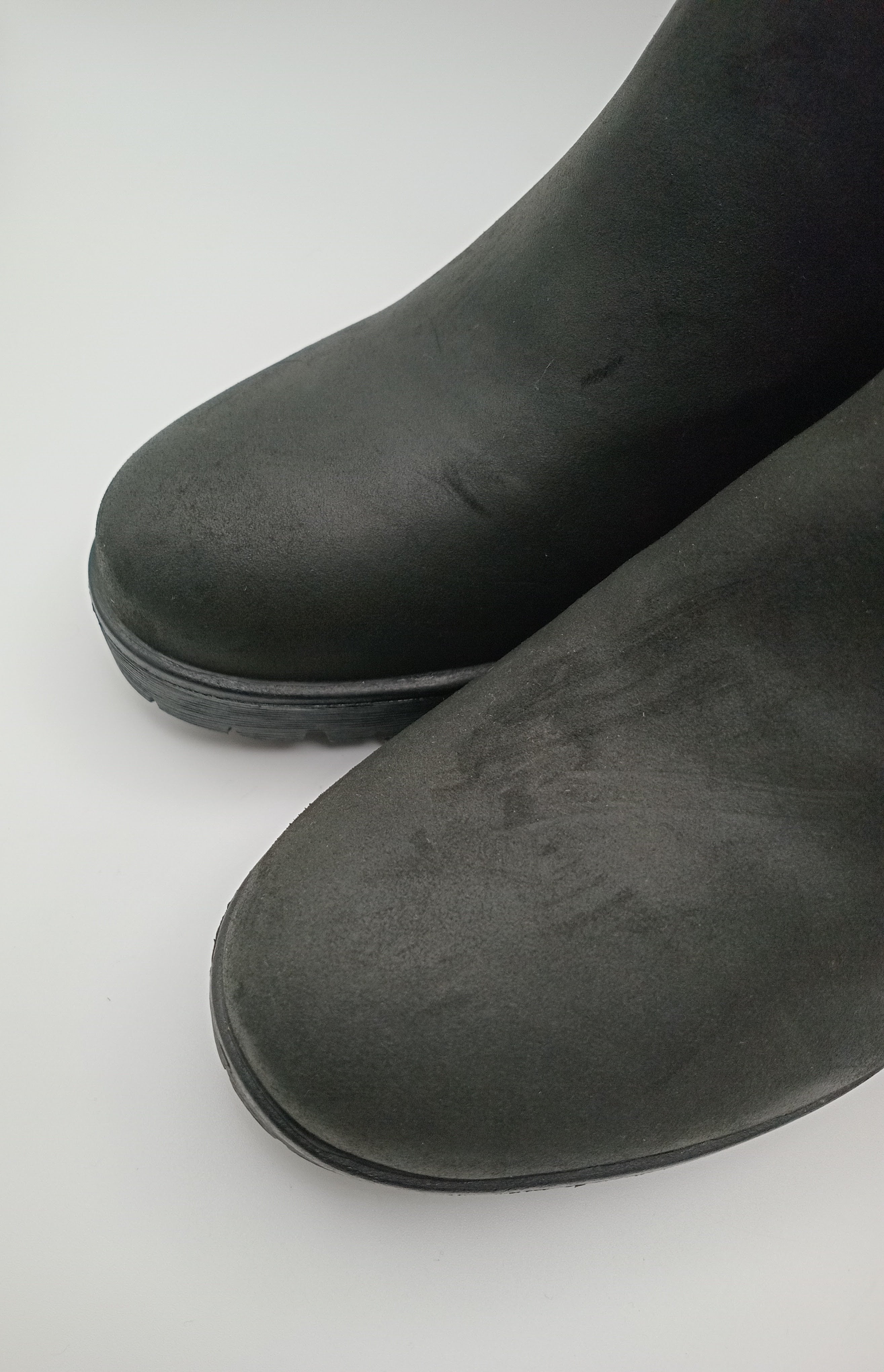 BOTA SALTO REFRESH PRETO ECO PELE APLICAÇÃO R ELÁSTICO ZIPER