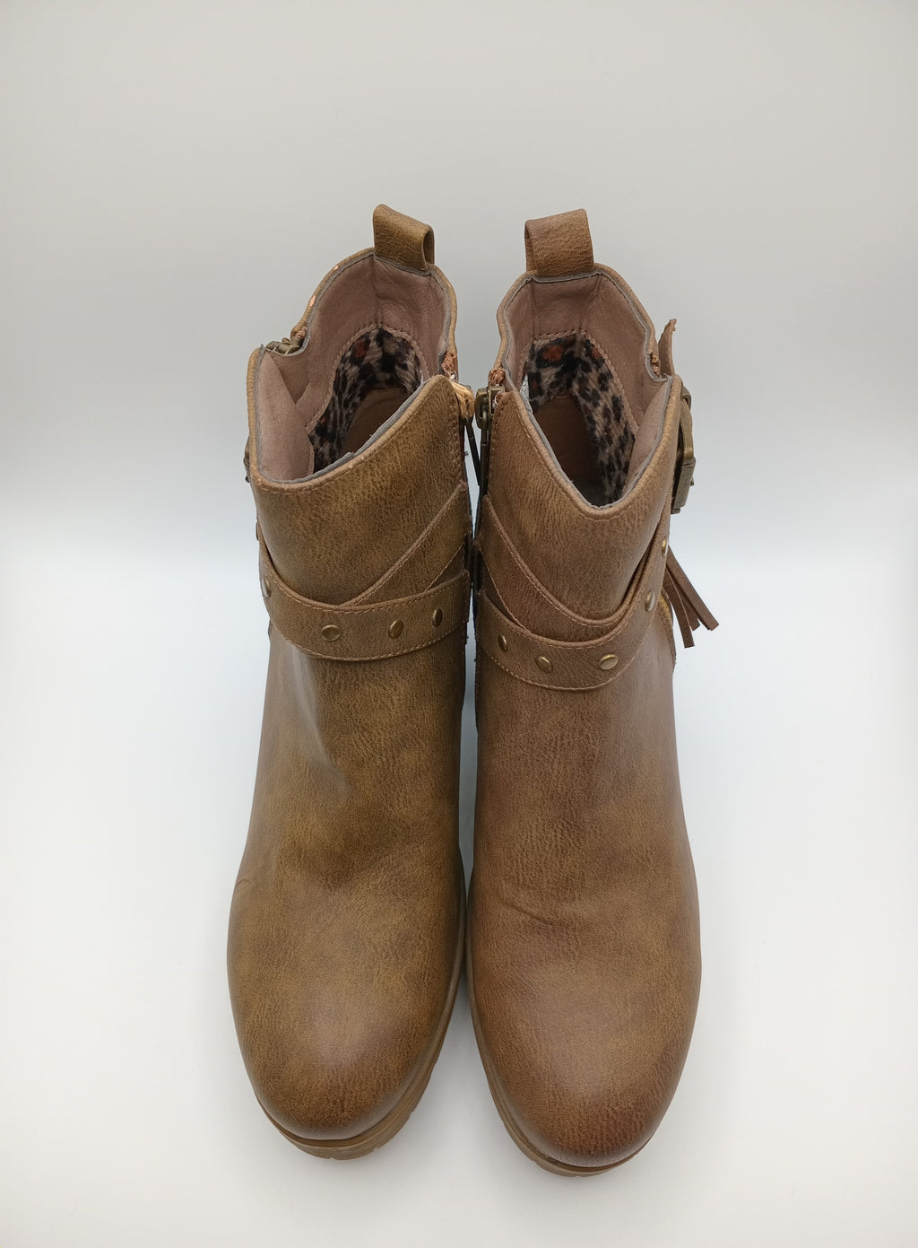 BOTA REFRESH CASTANHO ECO PELE TIRAS TAXAS ZIPER