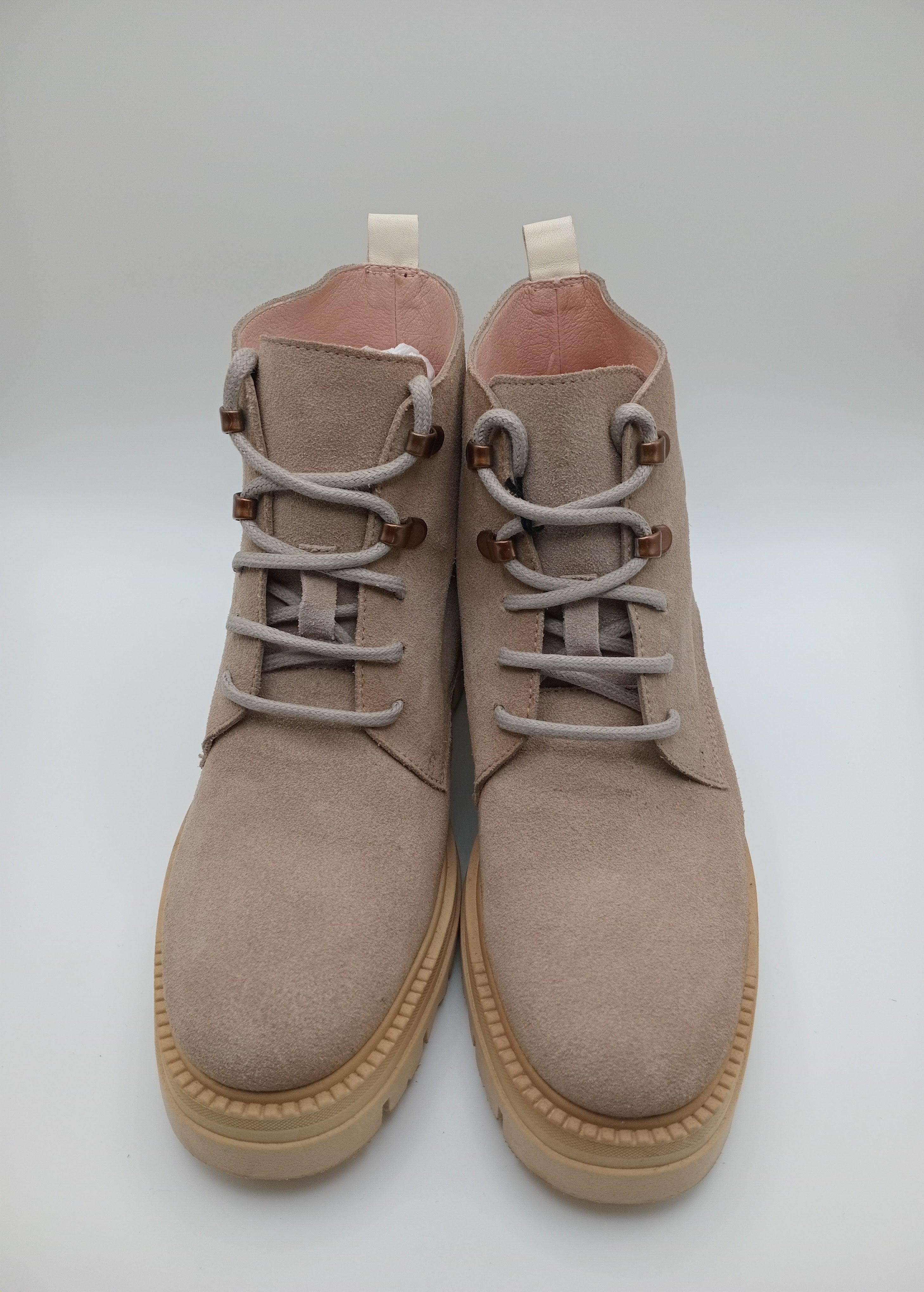 BOTA COTURNO HISPANITAS BEGE COURO LOGO LATERAL