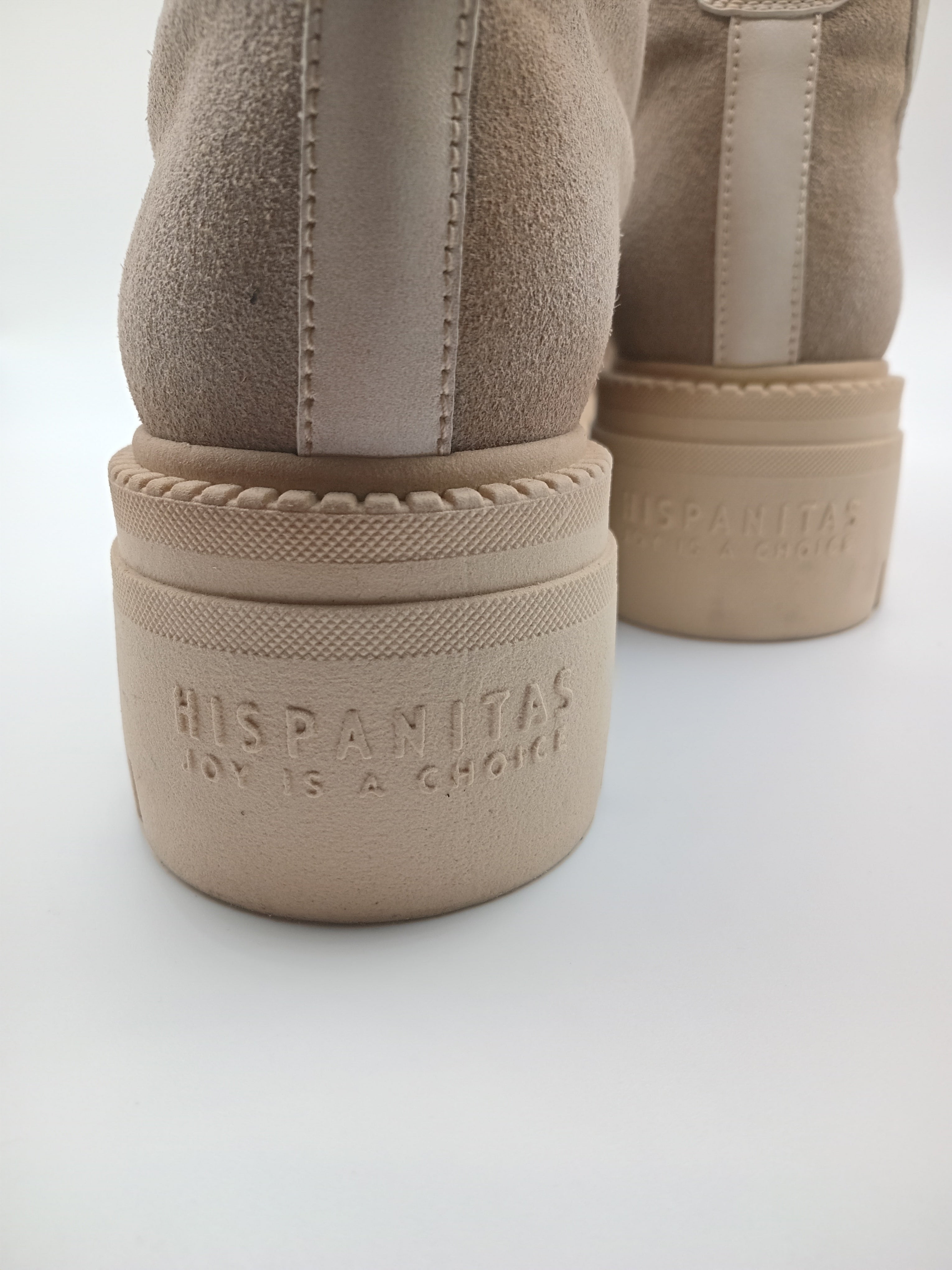 BOTA COTURNO HISPANITAS BEGE COURO LOGO LATERAL