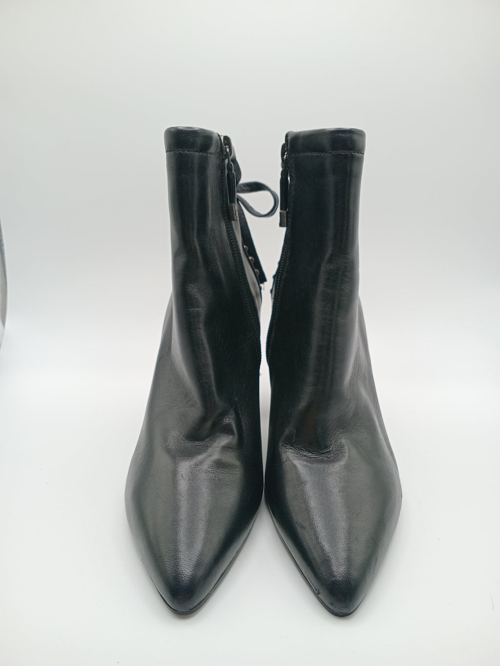 BOTA SALTO BRUNO PREMI PRETO COURO TAXAS PEDRAS LAÇO BICUDO ZIPER