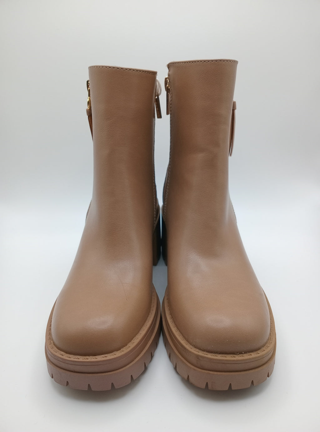 BOTA SALTO XTI CASTANHO ECO PELE ZIPER LATERAL FAKE BICO QUADRADO