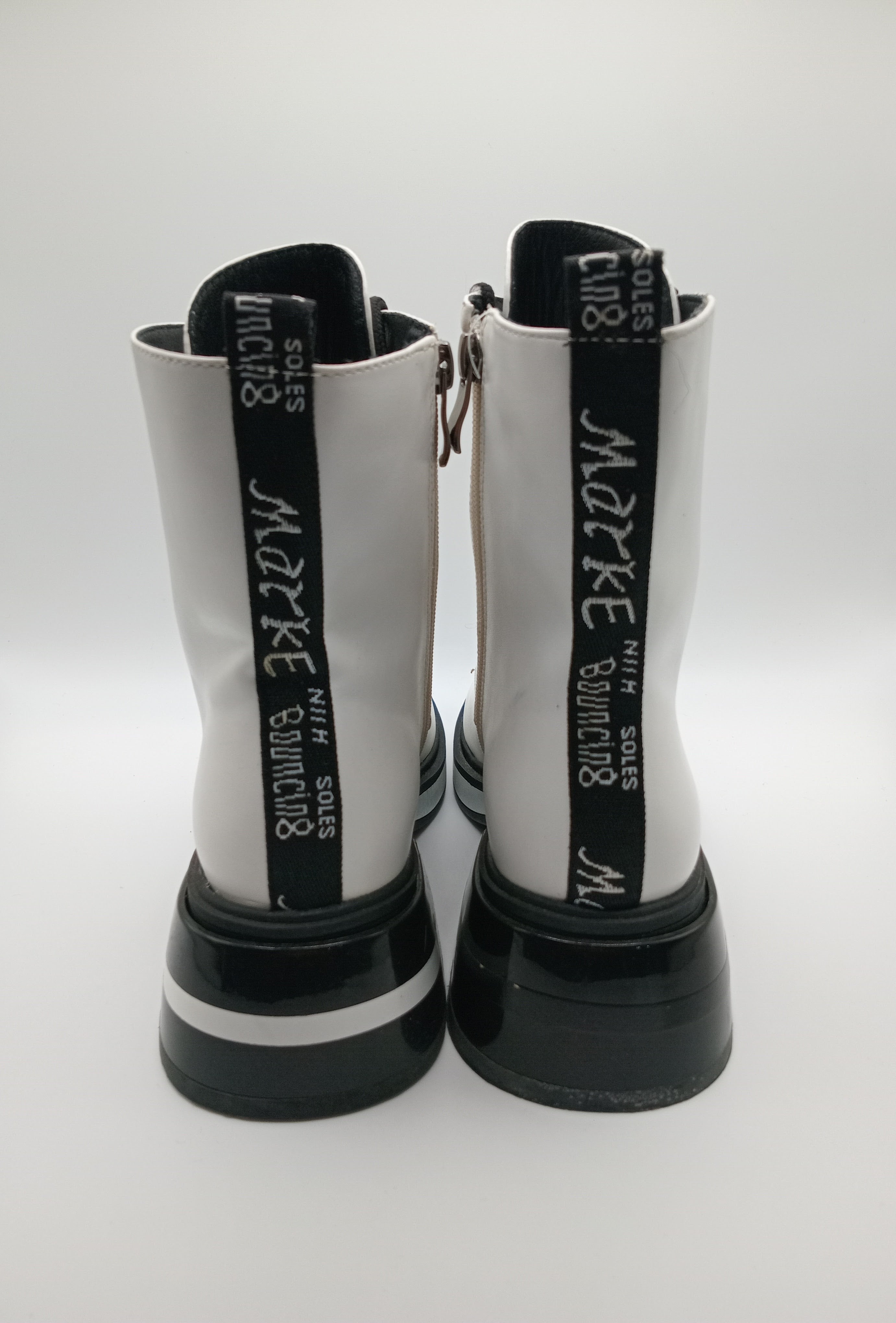 BOTA COTURNO ROCKAWAY PRETO BRANCO ECO PELE ZIPER