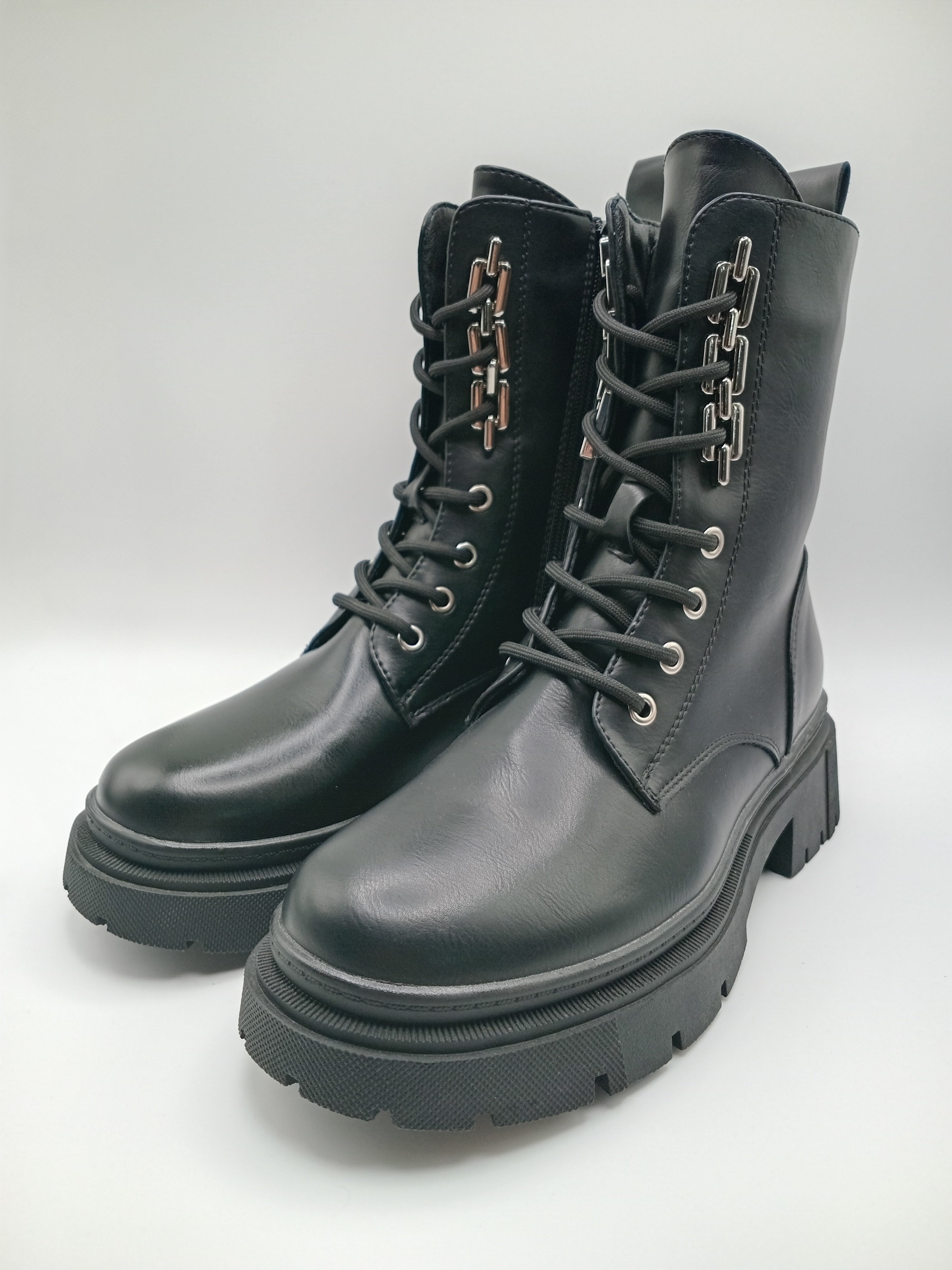 BOTA COTURNO MACADI PRETO ECO PELE CORRENTE ATACADOR ZIPER