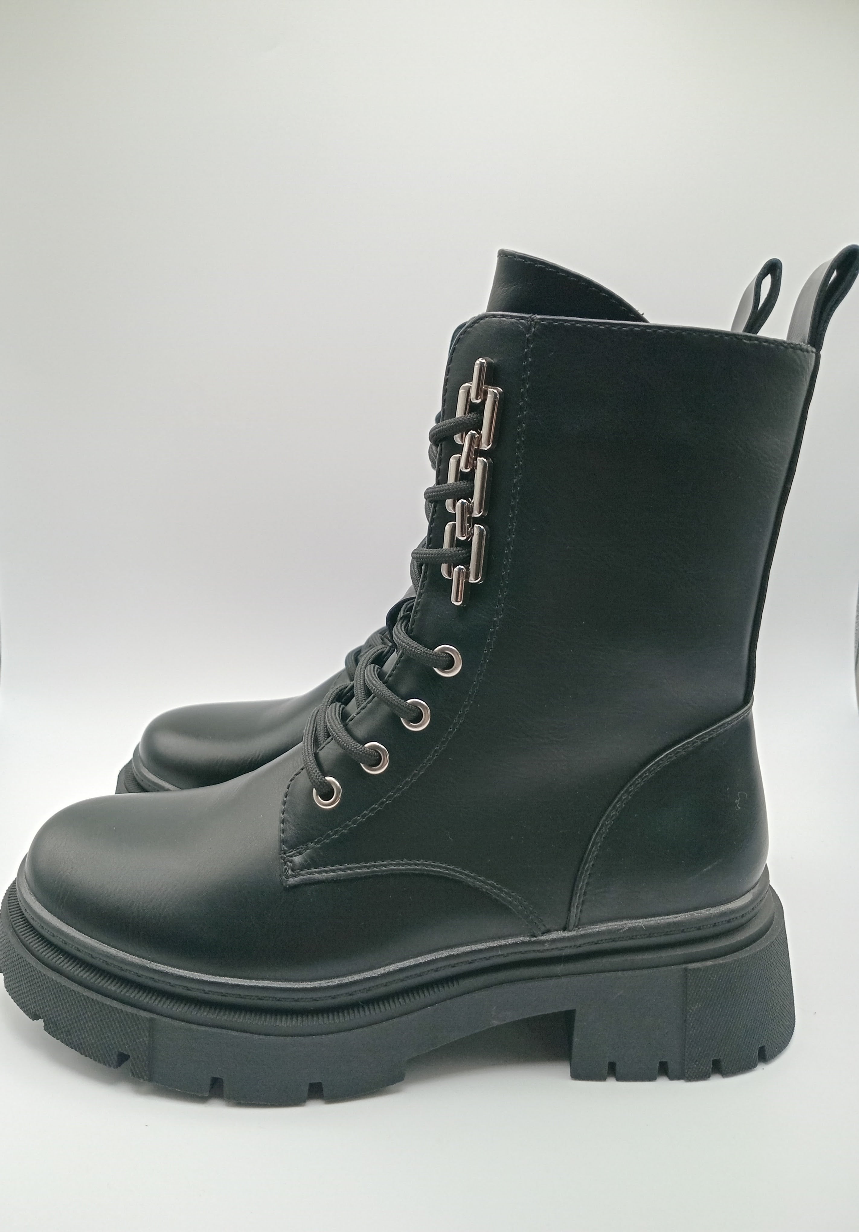 BOTA COTURNO MACADI PRETO ECO PELE CORRENTE ATACADOR ZIPER