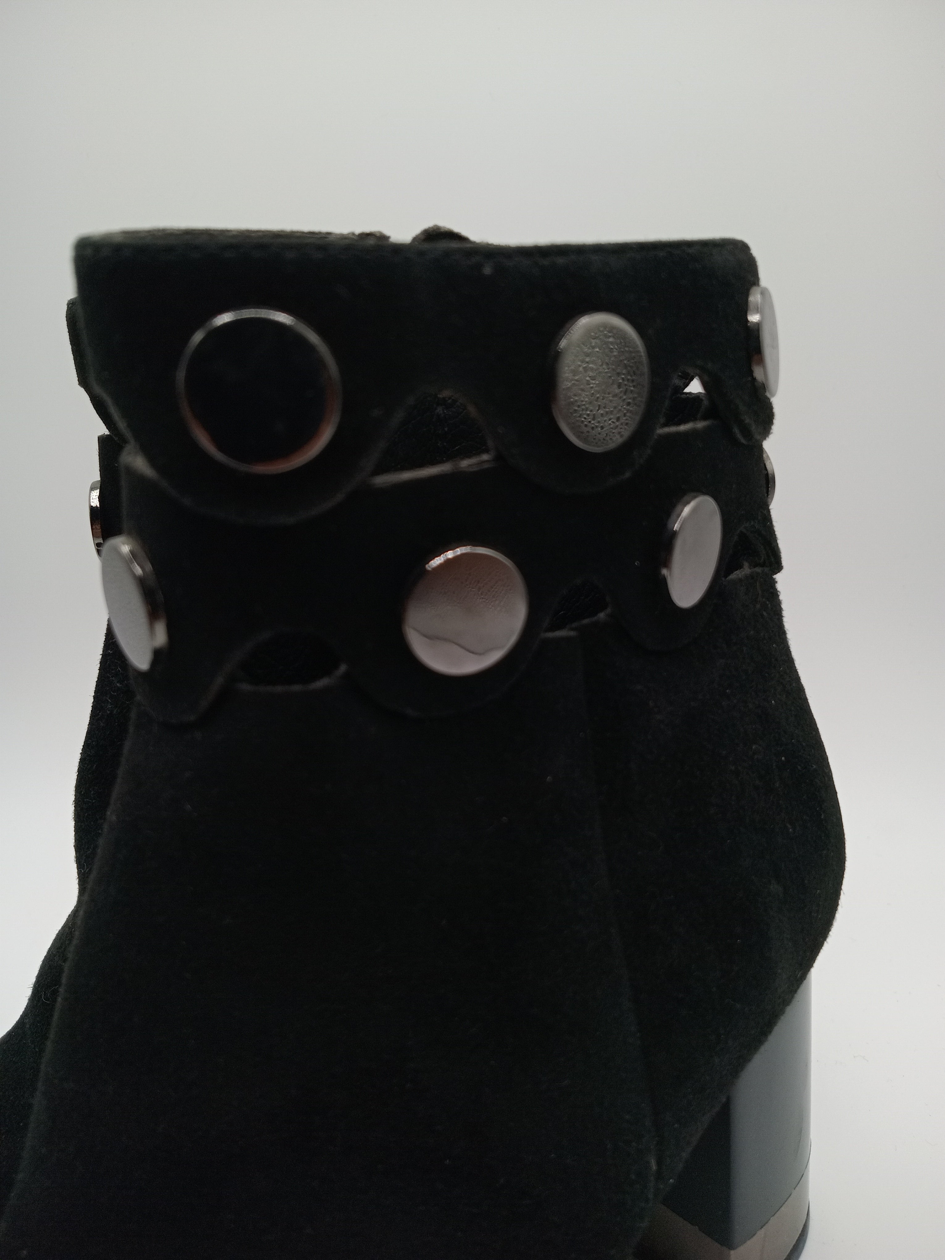 BOTA SALTO BRUNO PREMI PRETO COURO TAXAS BICUDO ZIPER