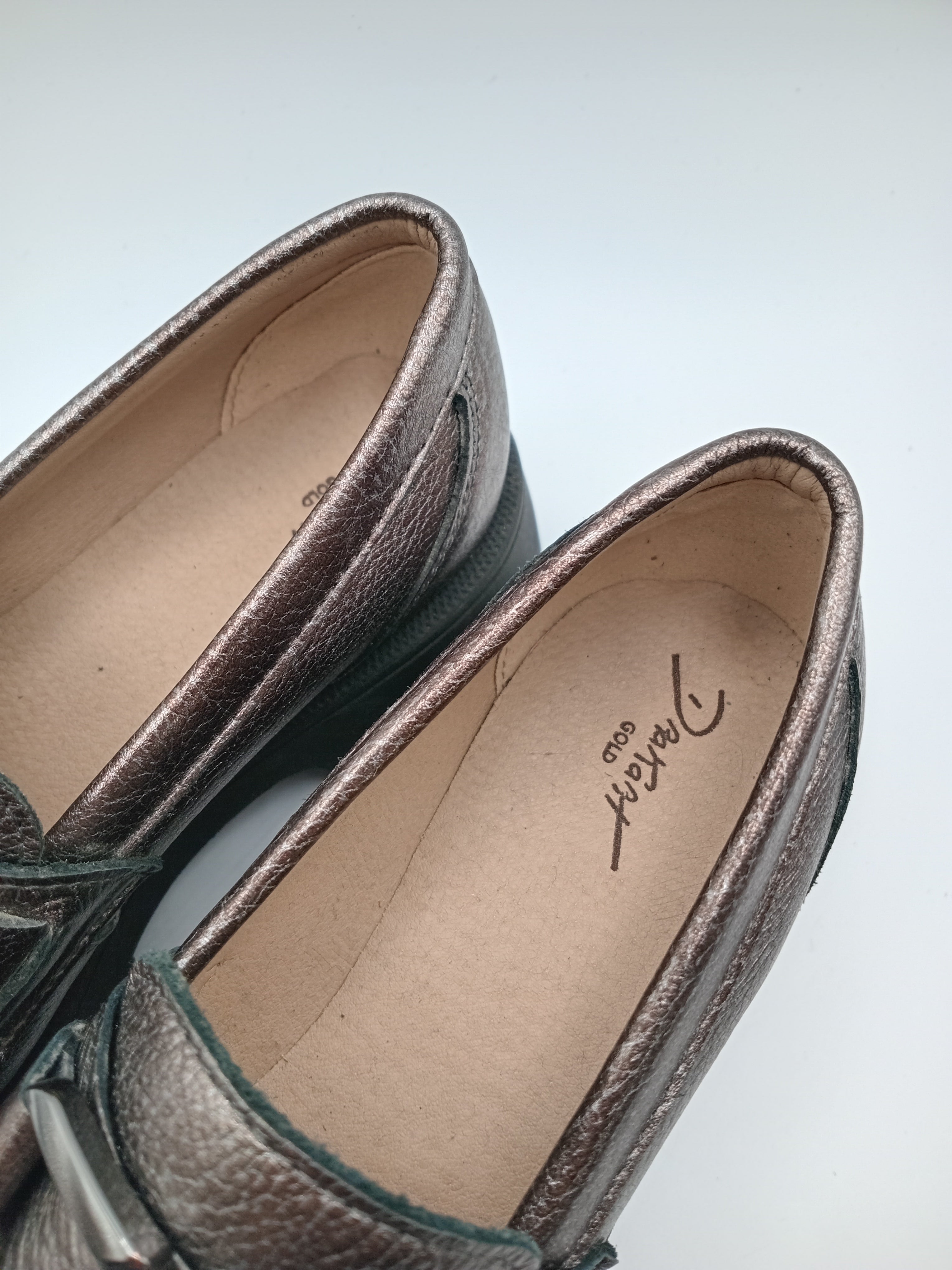 MOCASSIM TRATORADO DRAKART GOLD BRONZE COURO APLICAÇÃO PRATA TRATORADO