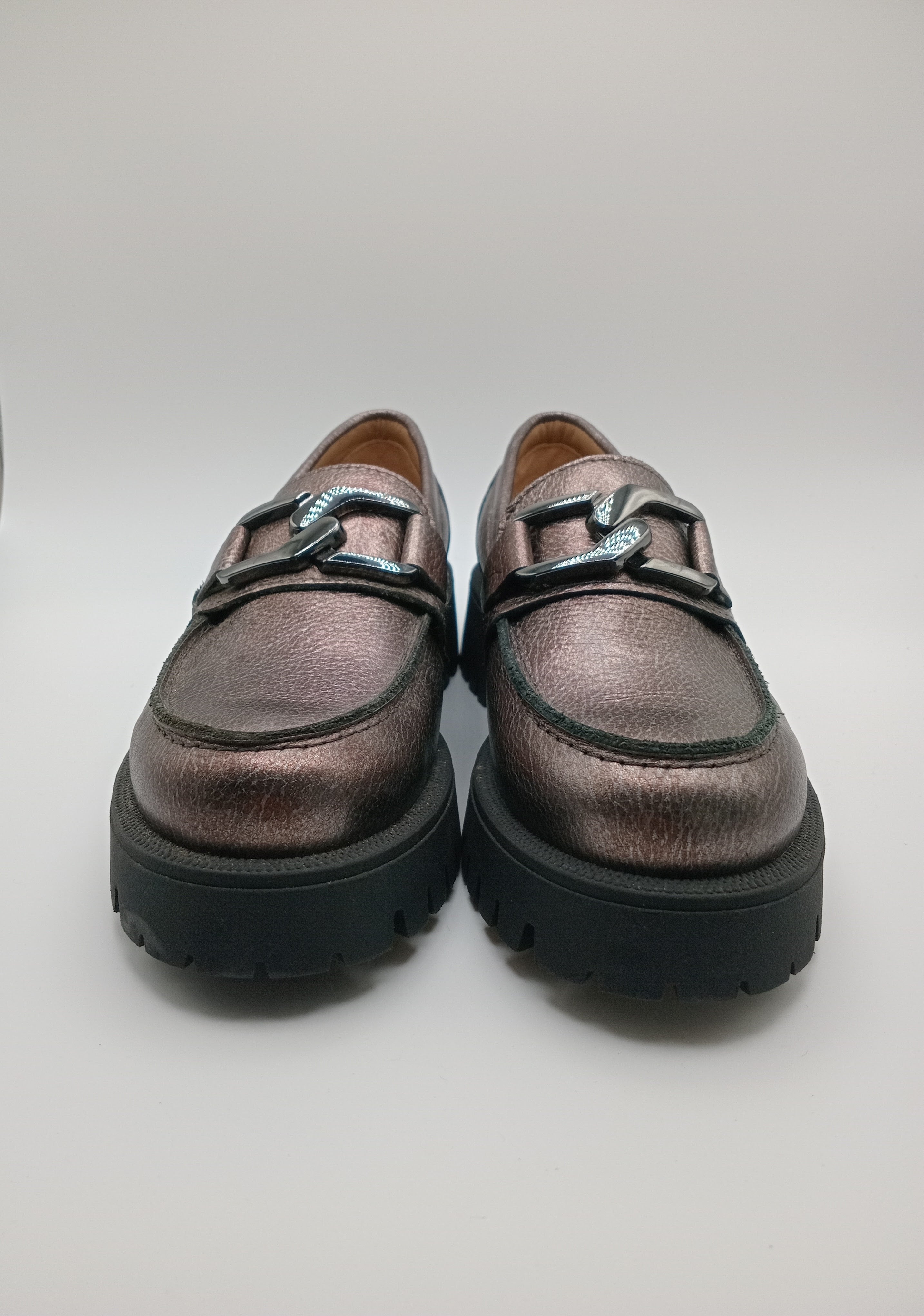 MOCASSIM TRATORADO DRAKART GOLD BRONZE COURO APLICAÇÃO PRATA TRATORADO