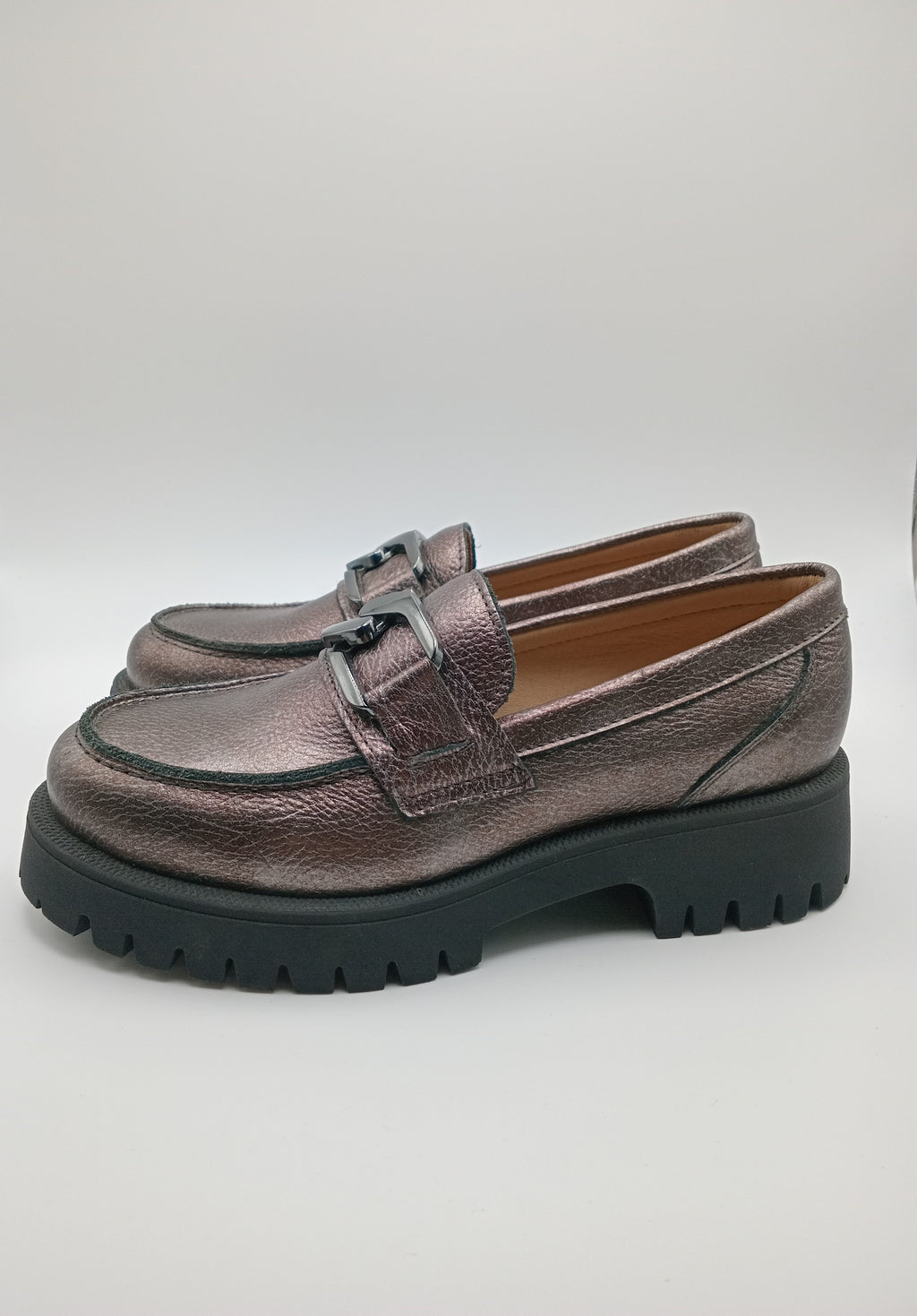 MOCASSIM TRATORADO DRAKART GOLD BRONZE COURO APLICAÇÃO PRATA TRATORADO