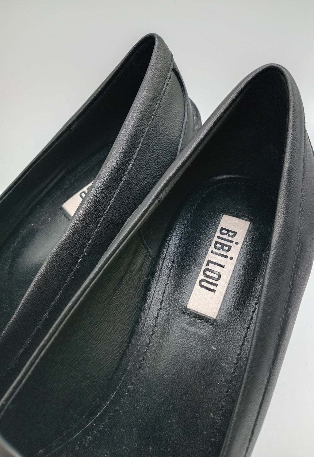 MOCASSIM SALTO BIBI LOU PRETO COURO LISO