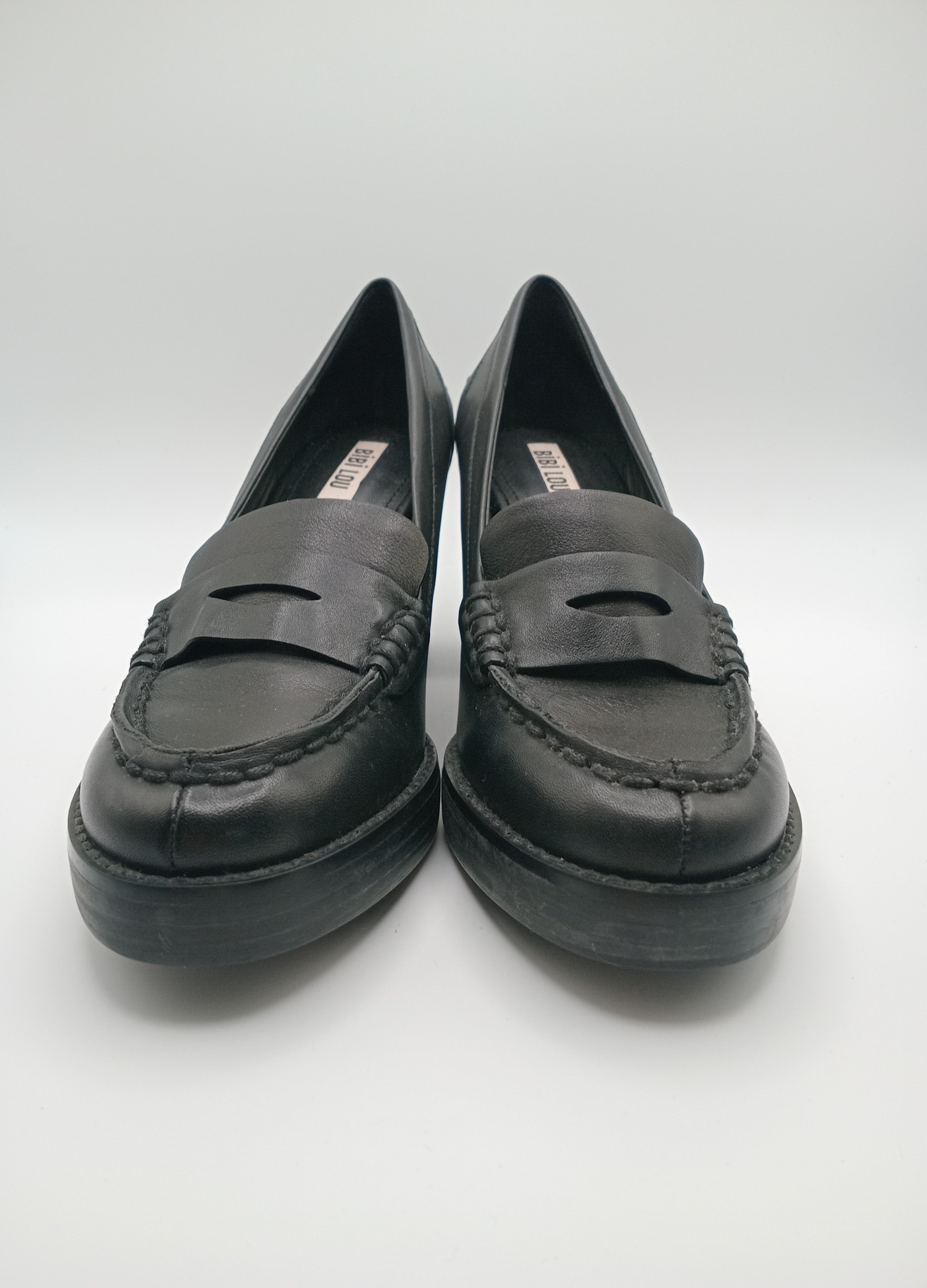 MOCASSIM SALTO BIBI LOU PRETO COURO LISO