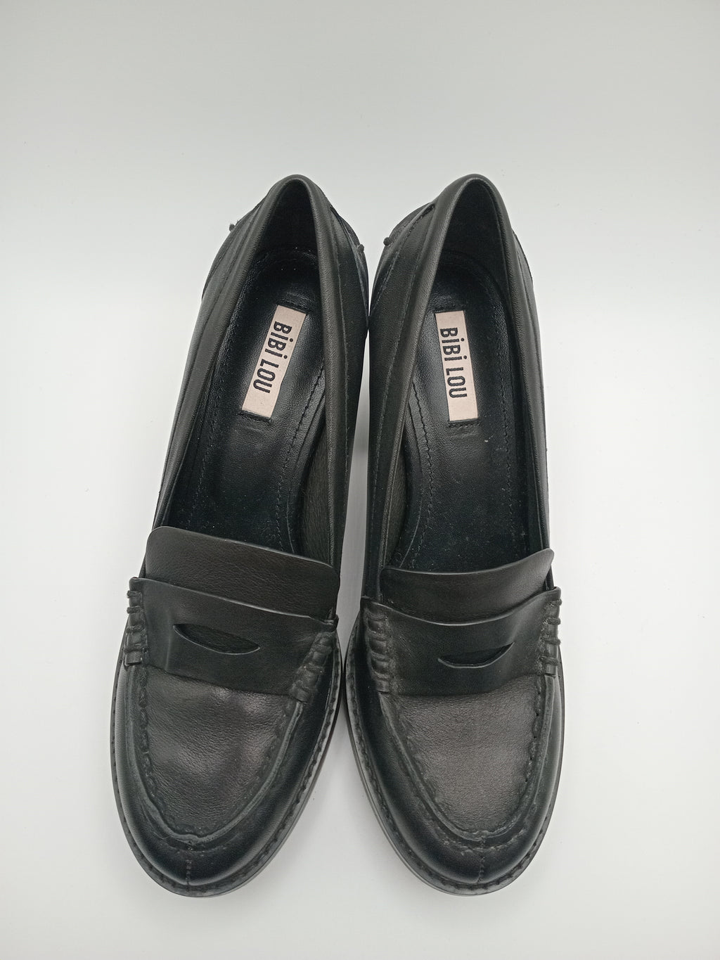 MOCASSIM SALTO BIBI LOU PRETO COURO LISO