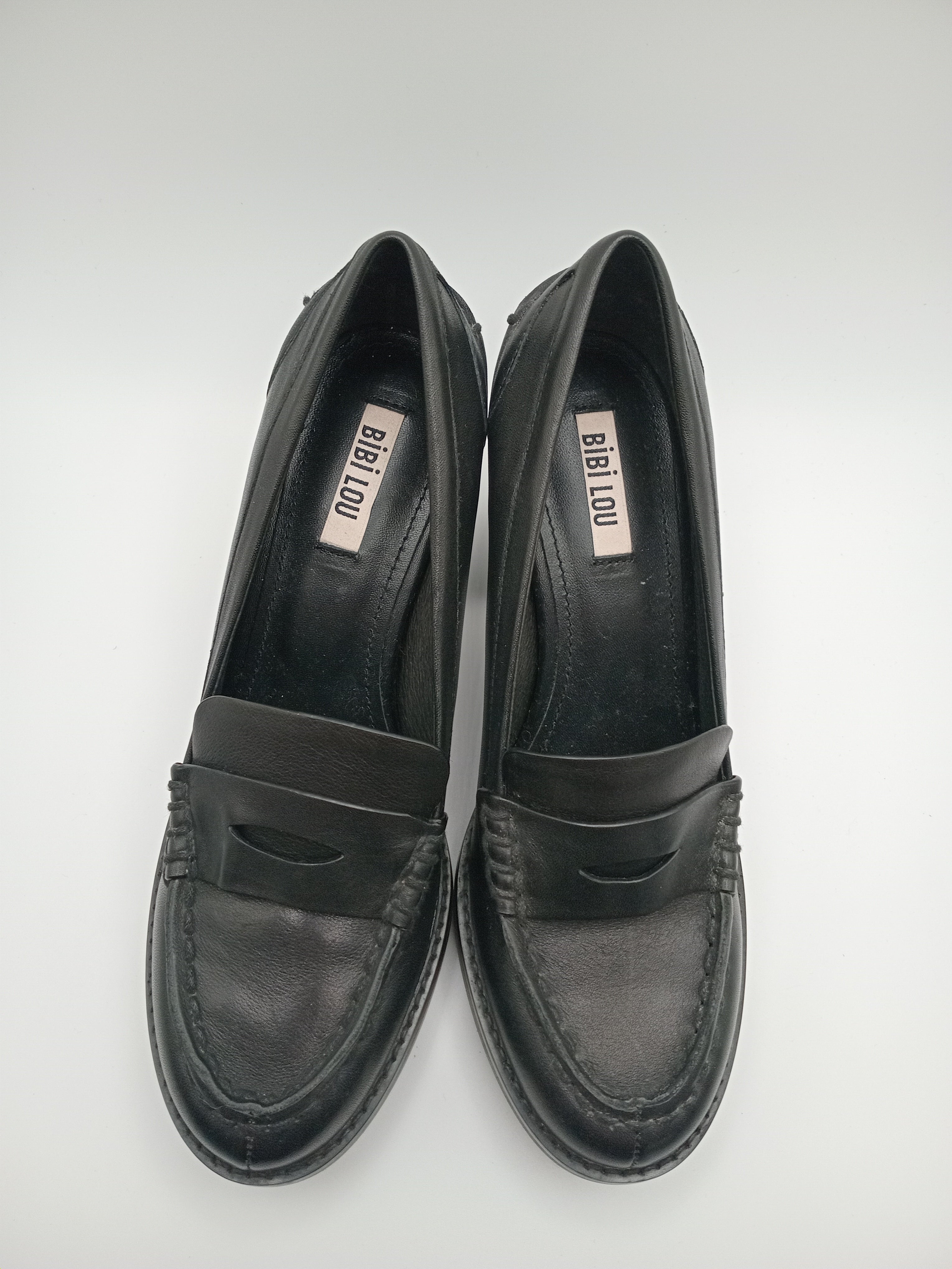 MOCASSIM SALTO BIBI LOU PRETO COURO LISO