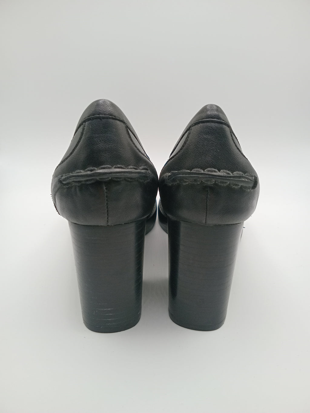 MOCASSIM SALTO BIBI LOU PRETO COURO LISO