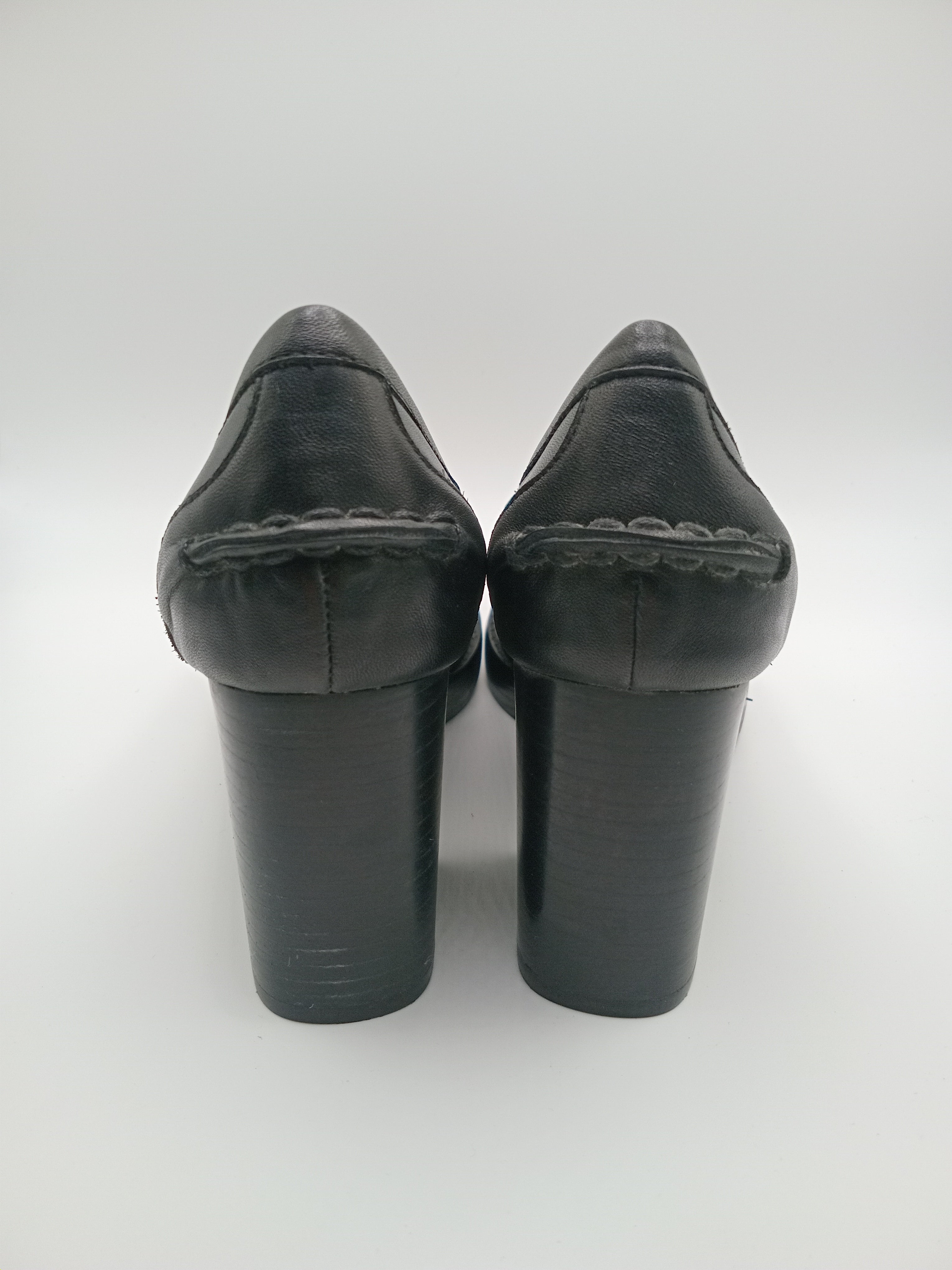 MOCASSIM SALTO BIBI LOU PRETO COURO LISO