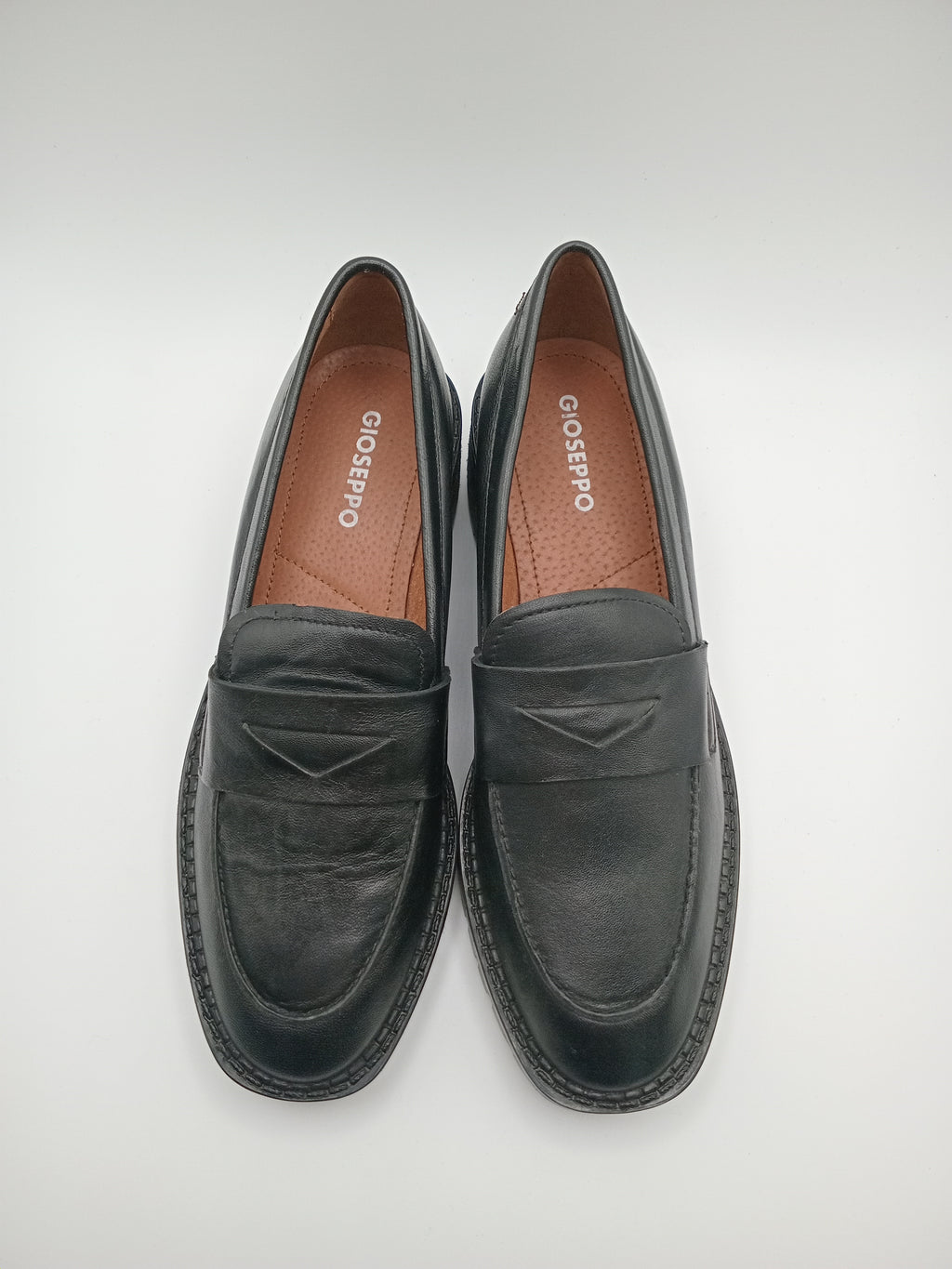 MOCASSIM TRATORADO GIOSEPPO PRETO COURO LISO