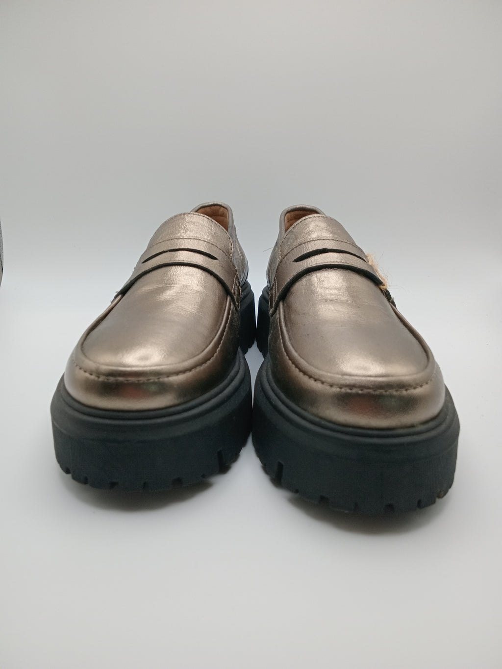 MOCASSIM TRATORADO GIOSEPPO DOURADA COURO LISO TRATORADO