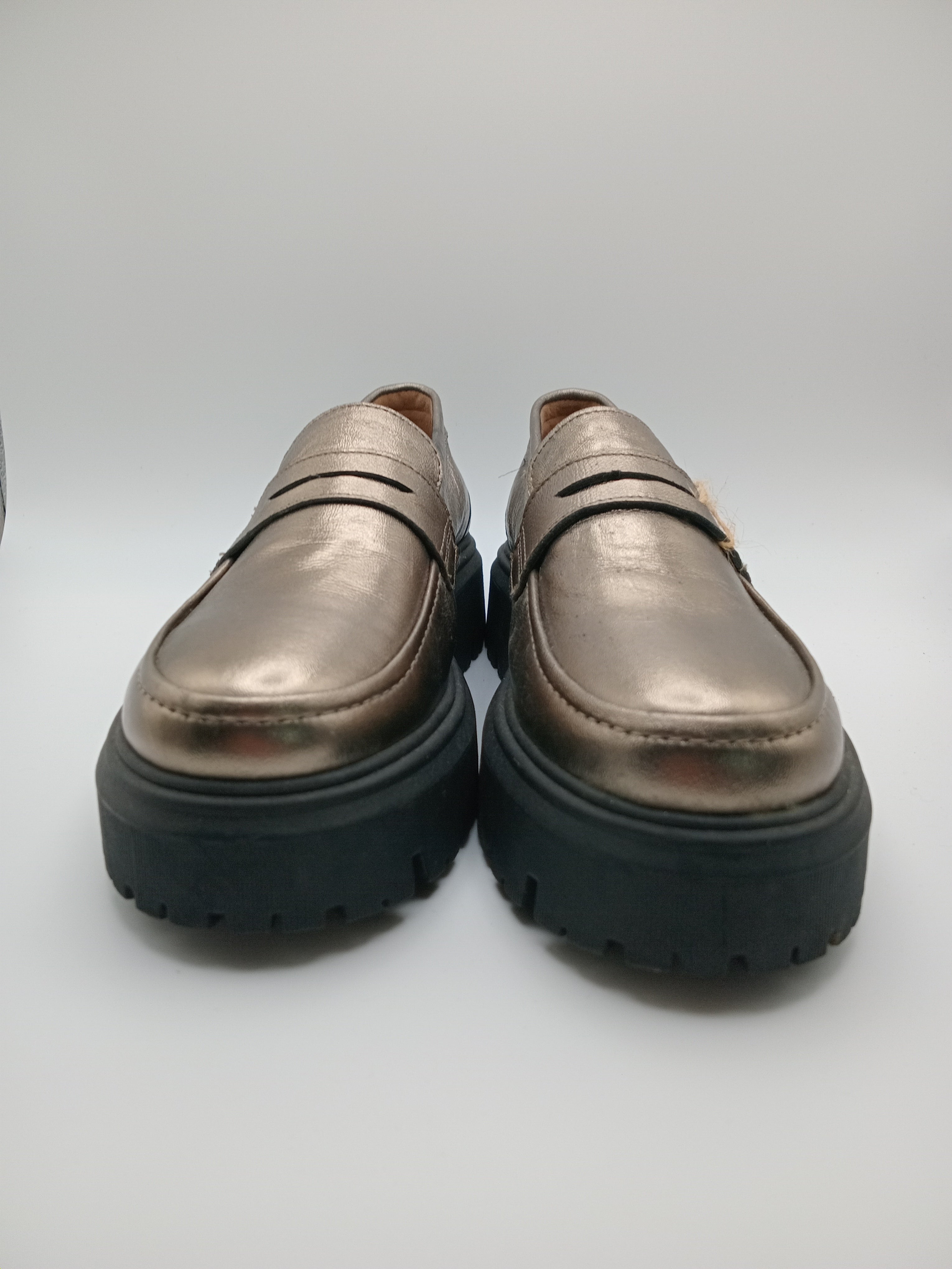 MOCASSIM TRATORADO GIOSEPPO DOURADA COURO LISO TRATORADO