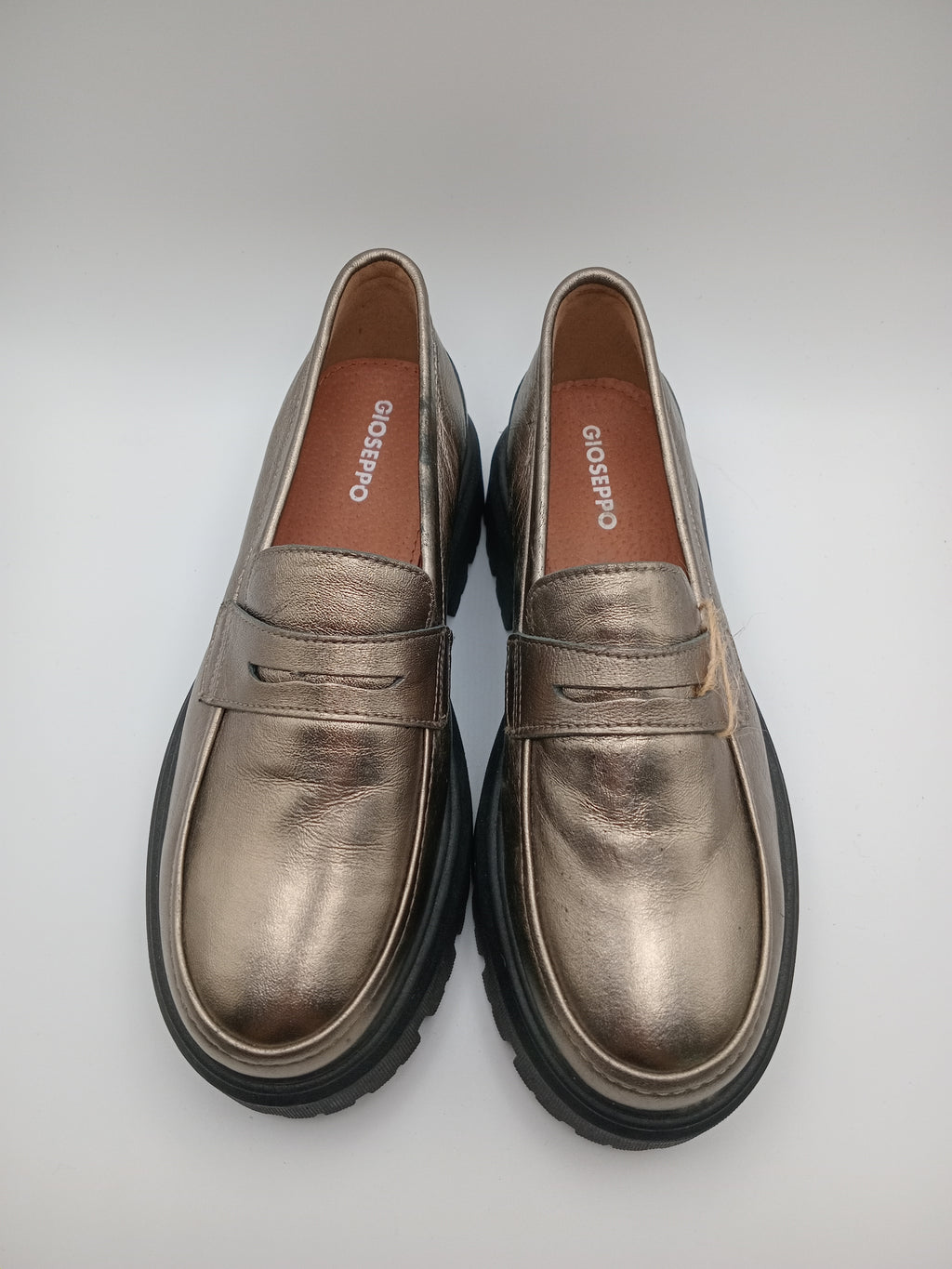 MOCASSIM TRATORADO GIOSEPPO DOURADA COURO LISO TRATORADO