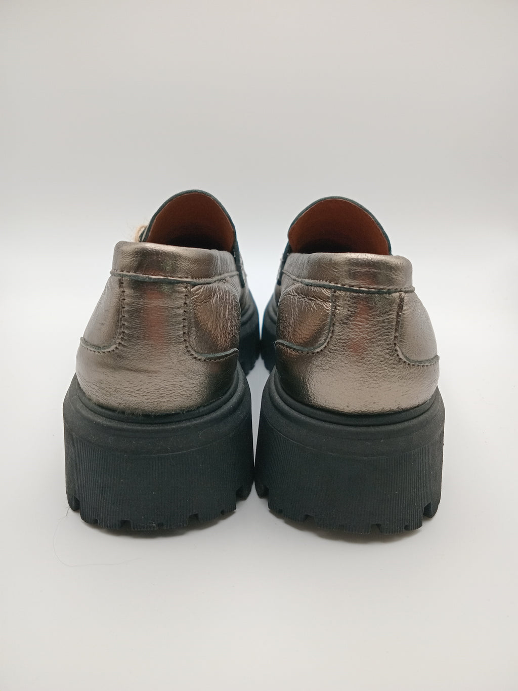 MOCASSIM TRATORADO GIOSEPPO DOURADA COURO LISO TRATORADO