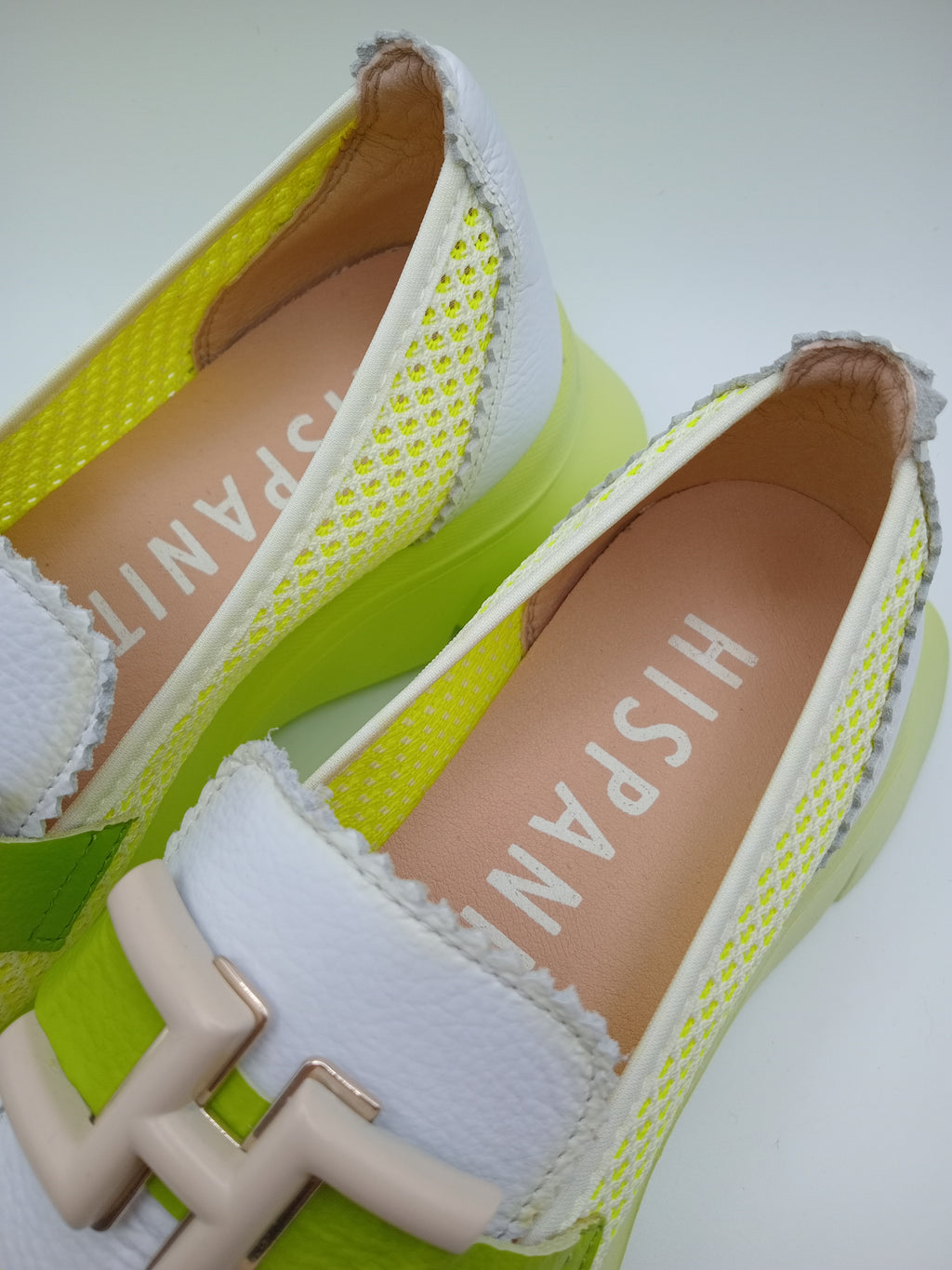 Mocassim Hispanitas Mulher Branco e Verde Lima; Sapatos Mocassins Desportivos de Plataforma em Pele com Malha Respirável e Fivela Confortáveis