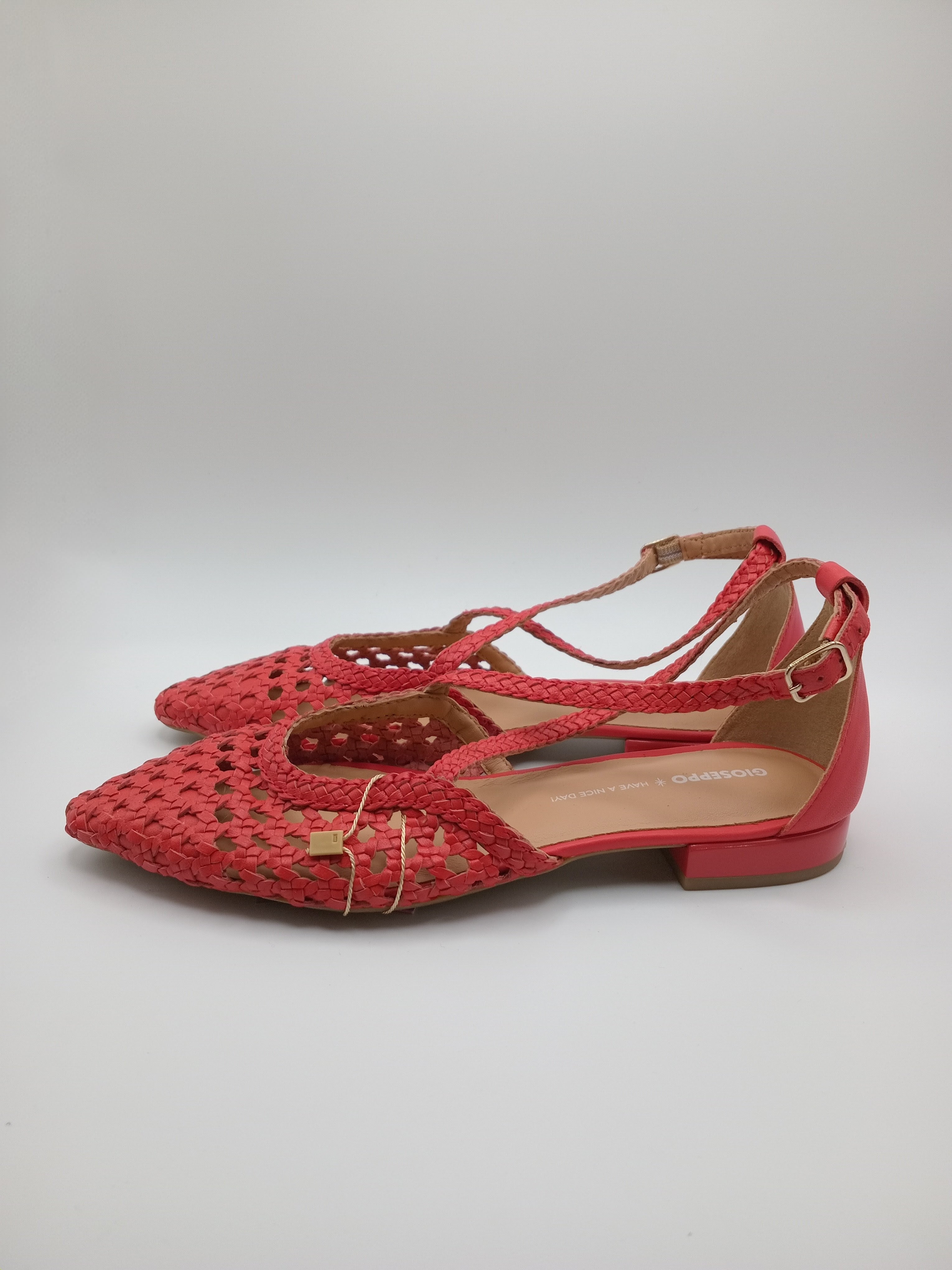 SABRINA MULLET GIOSEPPO VERMELHO COURO MACRAME ENTRELACE BICUDO