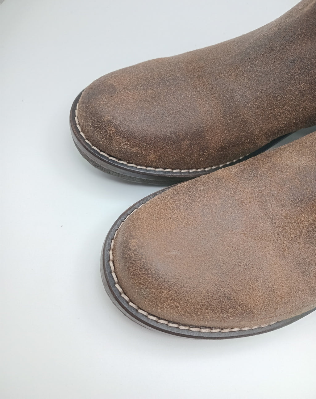 BOTA SALTO MACADI CASTANHO COURO TIRA ELÁSTICO ZIPER BOTIM