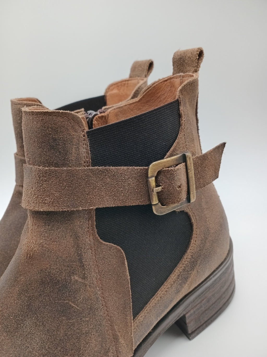 BOTA SALTO MACADI CASTANHO COURO TIRA ELÁSTICO ZIPER BOTIM
