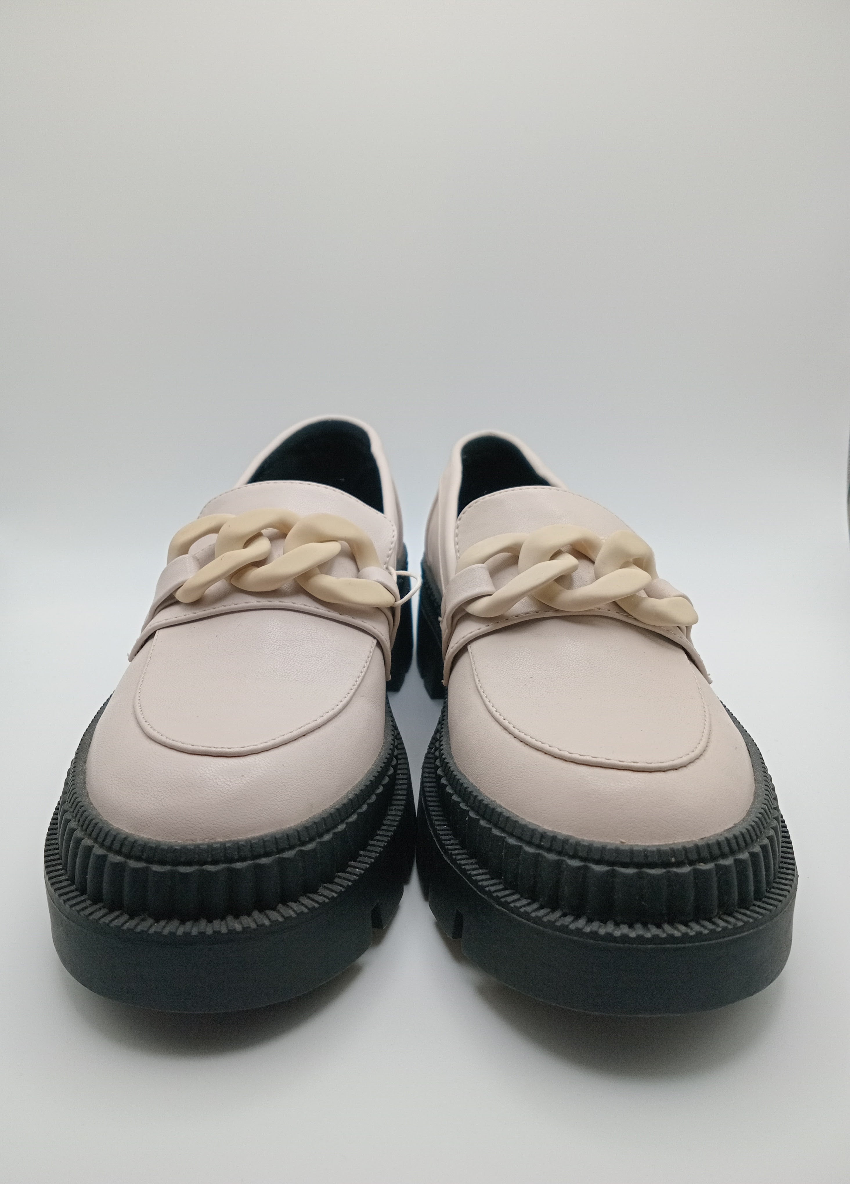 MOCASSIM TRATORADO XTI CREME PRETO ECO PELE APLICAÇÃO CORRENTE BEGE