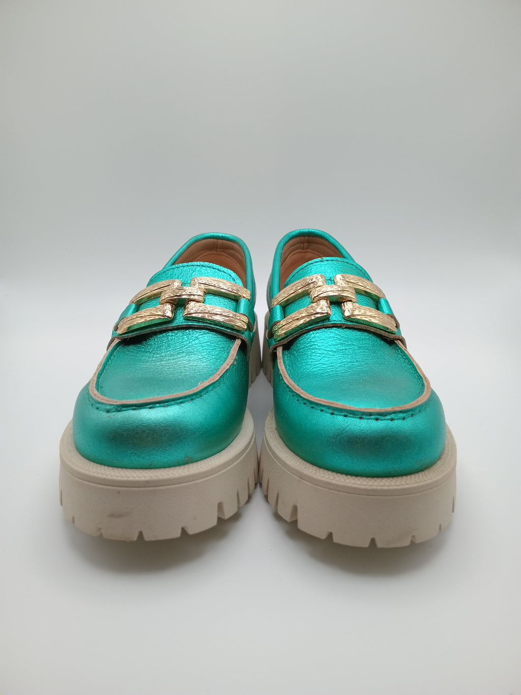 MOCASSIM TRATORADO DRAKART GOLD VERDE ÁGUA COURO APLICAÇÃO DOURADA