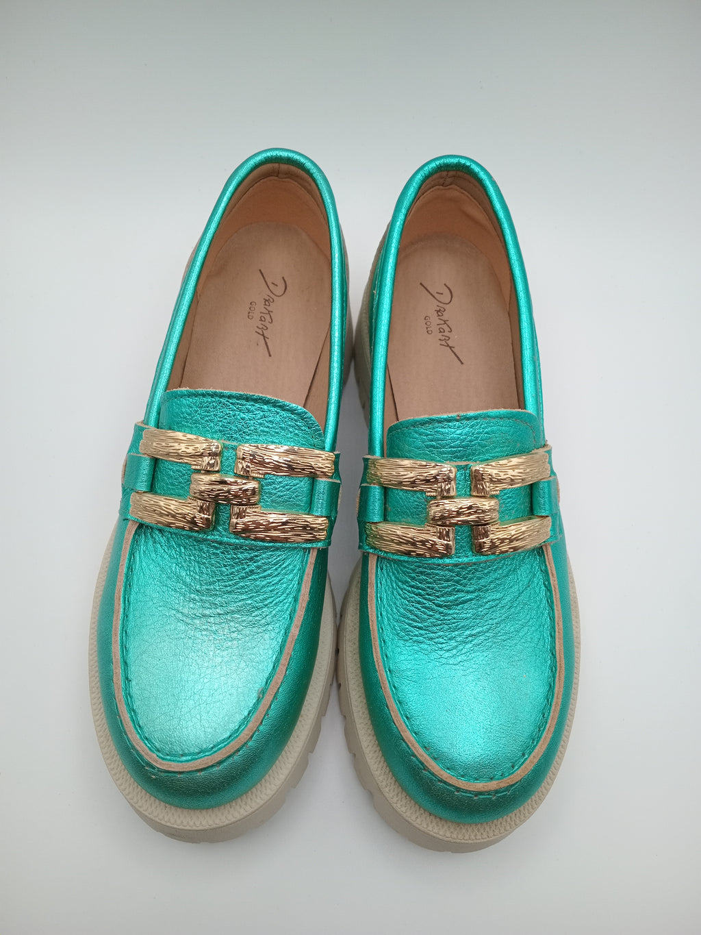 MOCASSIM TRATORADO DRAKART GOLD VERDE ÁGUA COURO APLICAÇÃO DOURADA