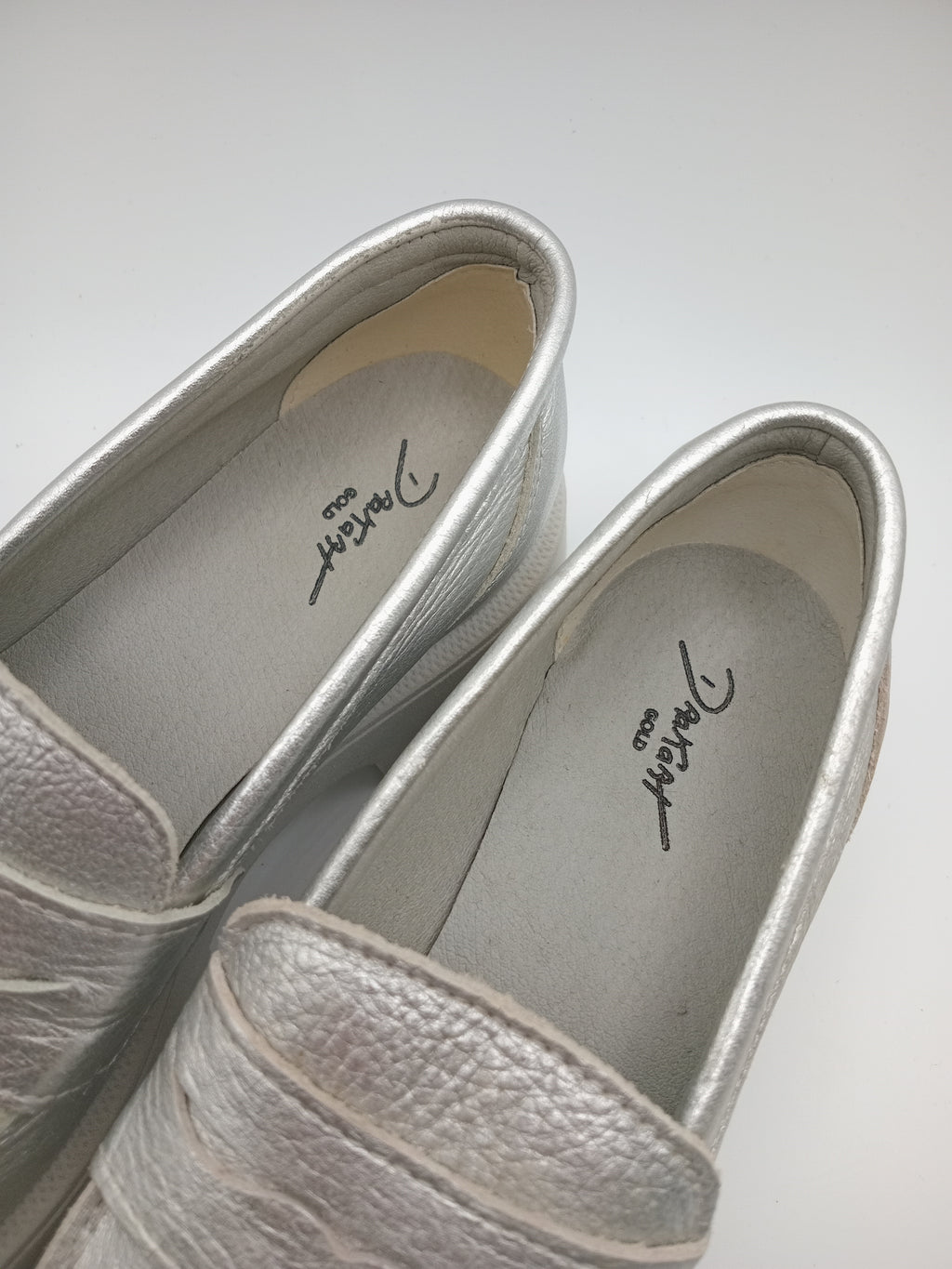 MOCASSIM TRATORADO DRAKART GOLD PRATA COURO LISO