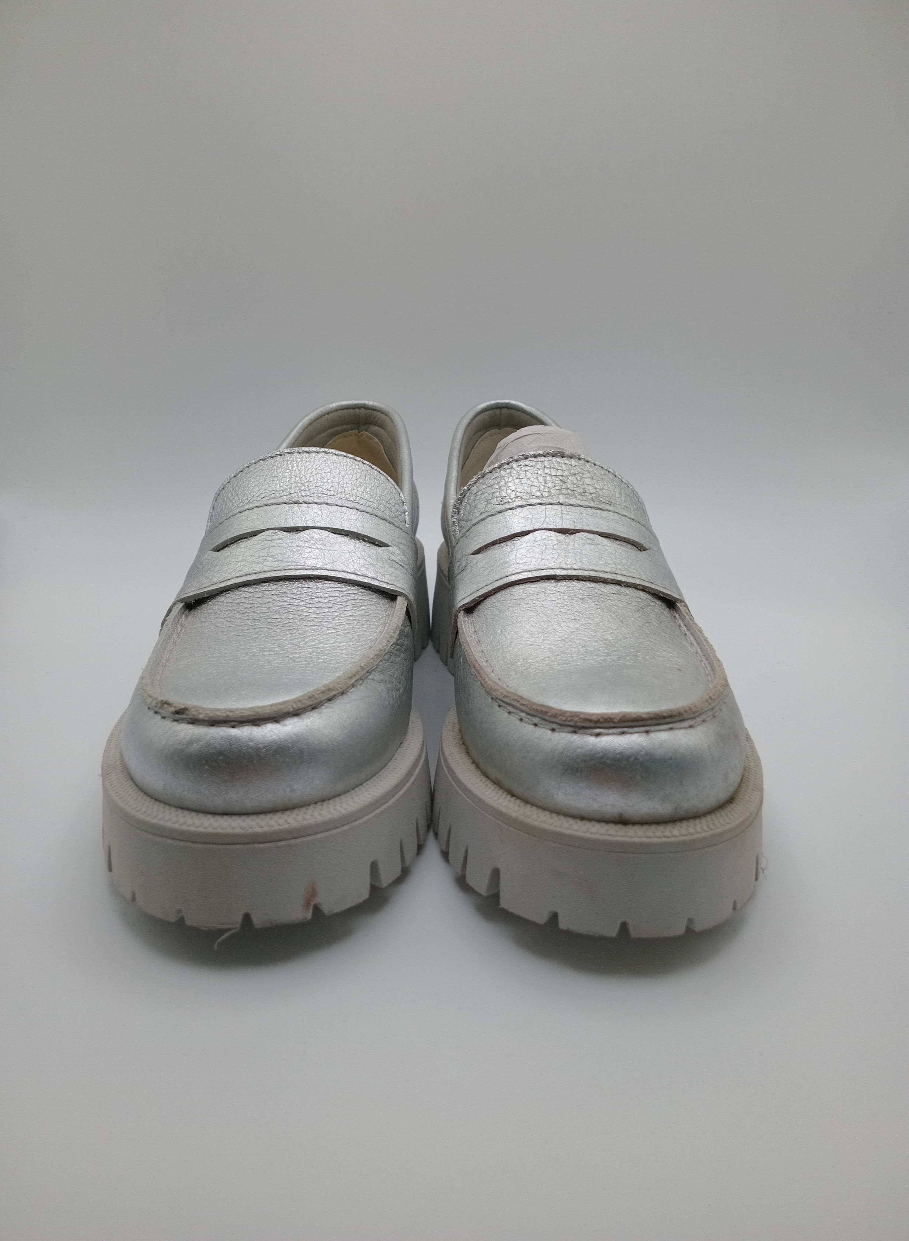 MOCASSIM TRATORADO DRAKART GOLD PRATA COURO LISO