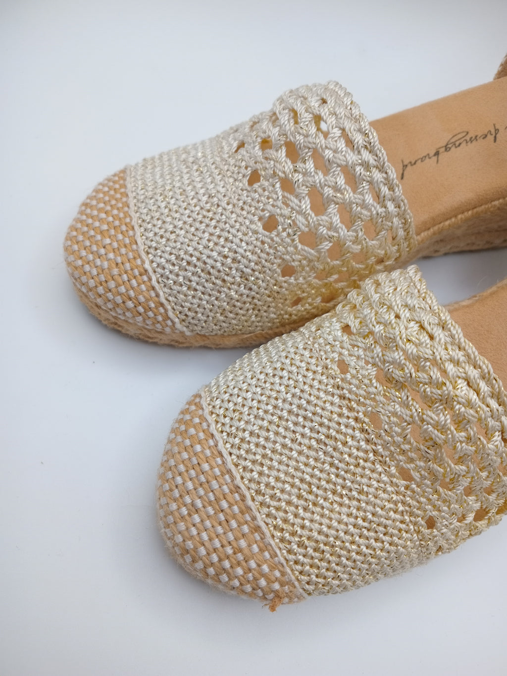 SALTO CUNHA XTI BRANCO BEGE CROCHE MACRAME