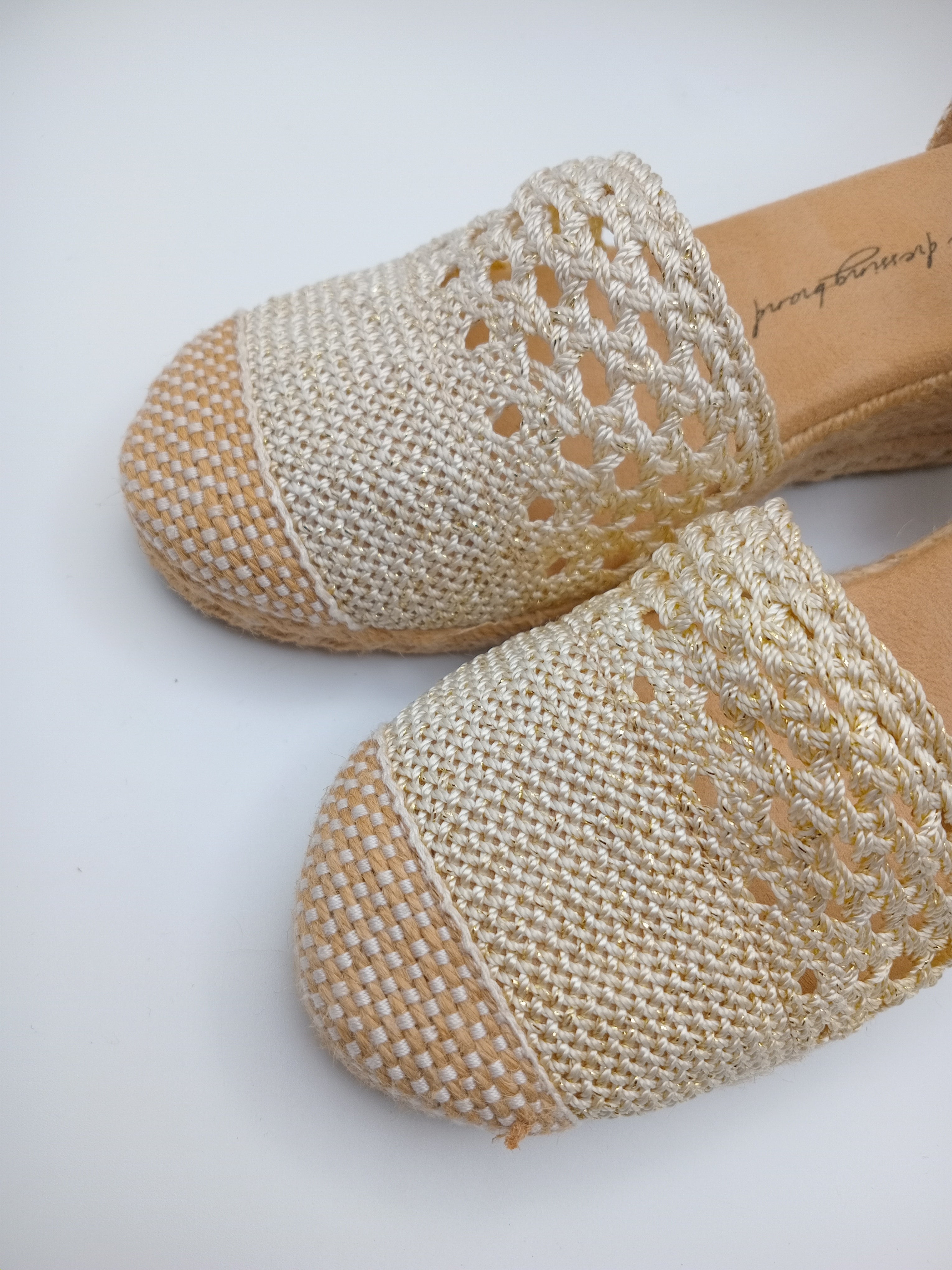 SALTO CUNHA XTI BRANCO BEGE CROCHE MACRAME