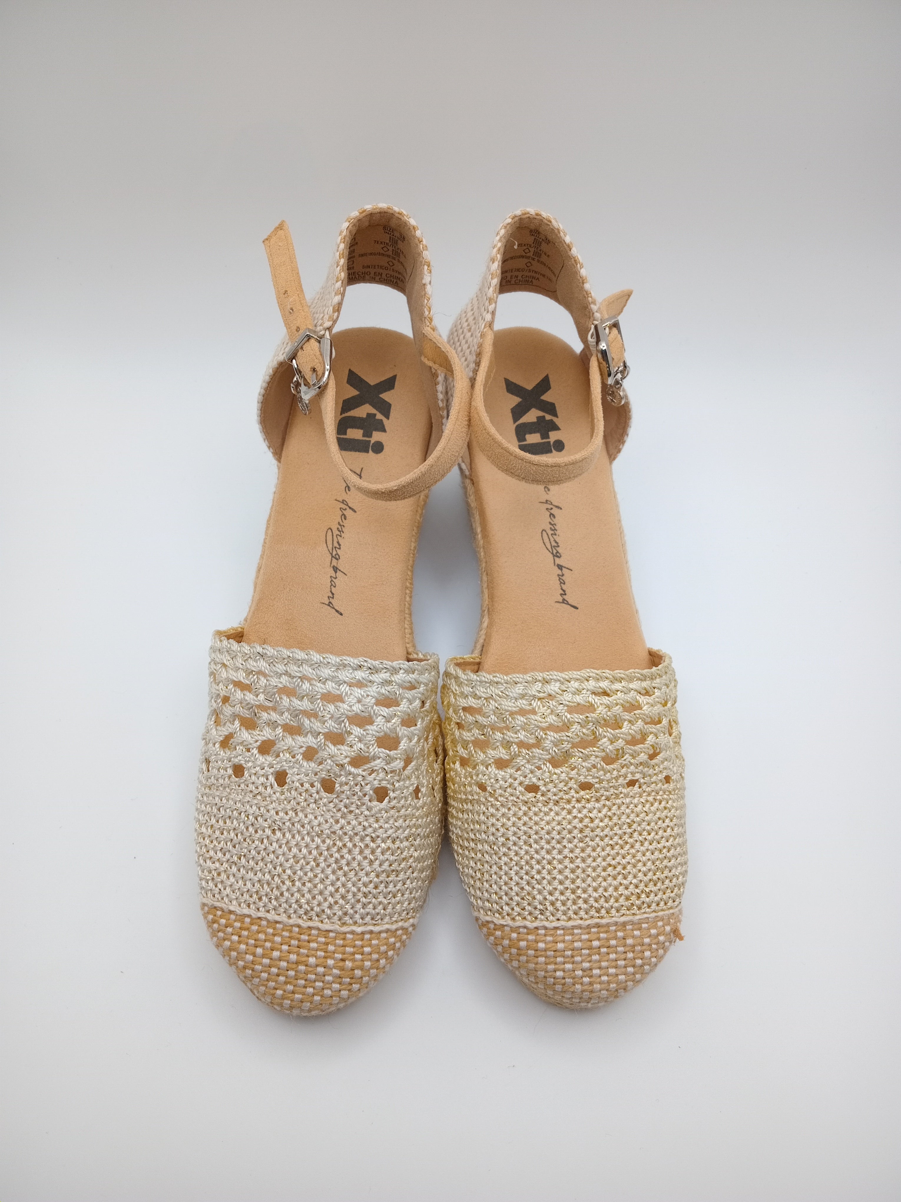 SALTO CUNHA XTI BRANCO BEGE CROCHE MACRAME